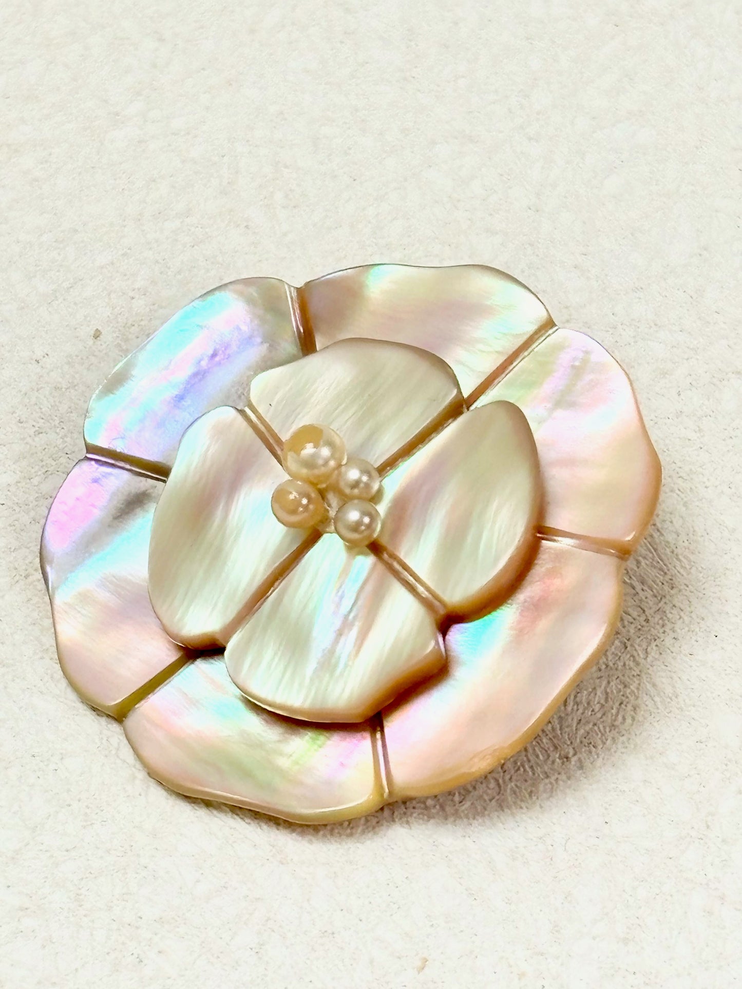 CHANEL Broche Camélia 98