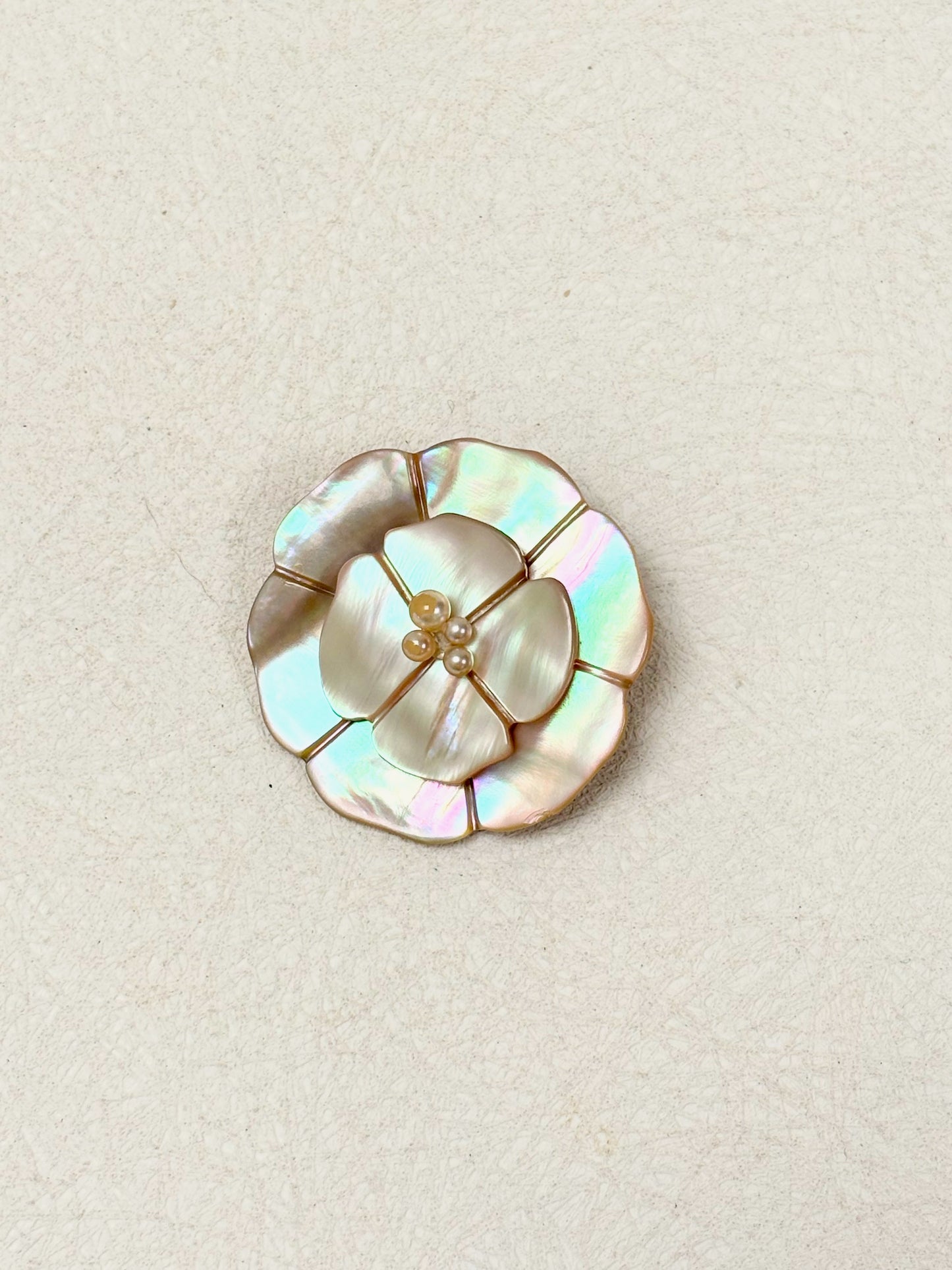 CHANEL Broche Camélia 98