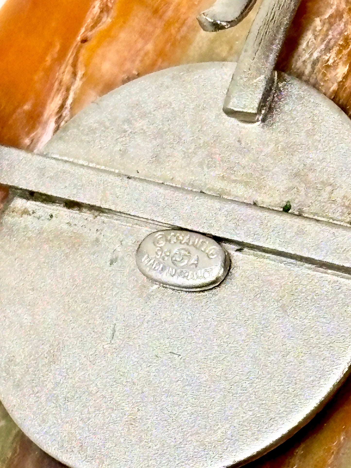 CHANEL Broche Camélia 98