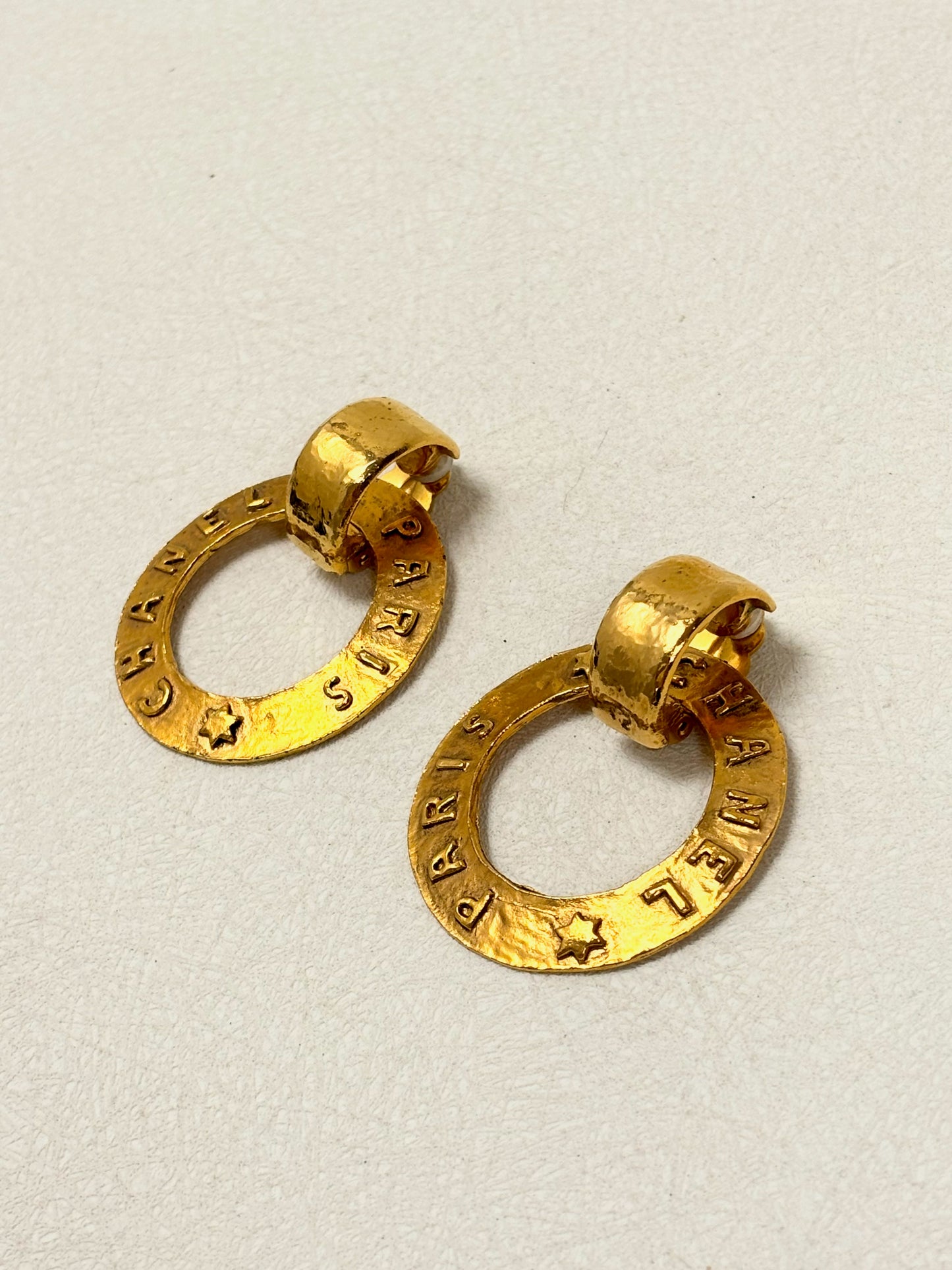 CHANEL Boucles d'oreilles Hoop