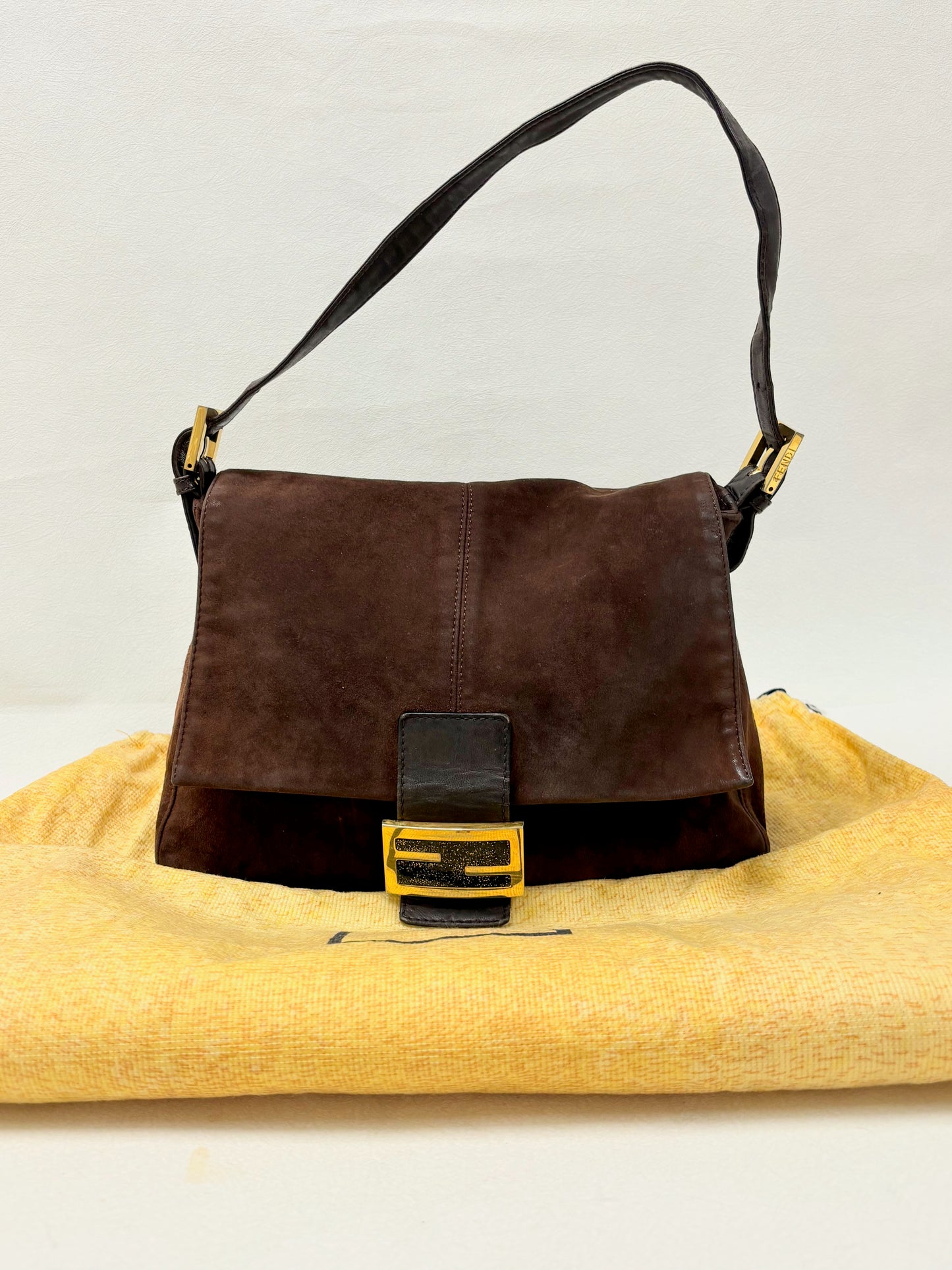 FENDI Sac Mamma Baguette