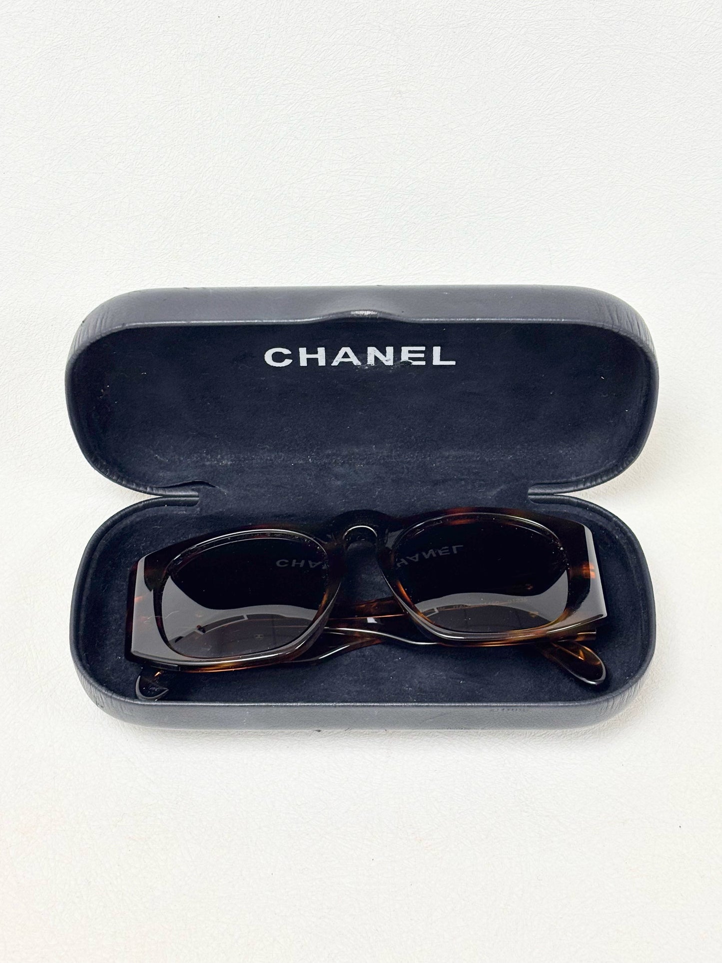 CHANEL Lunettes de soleil