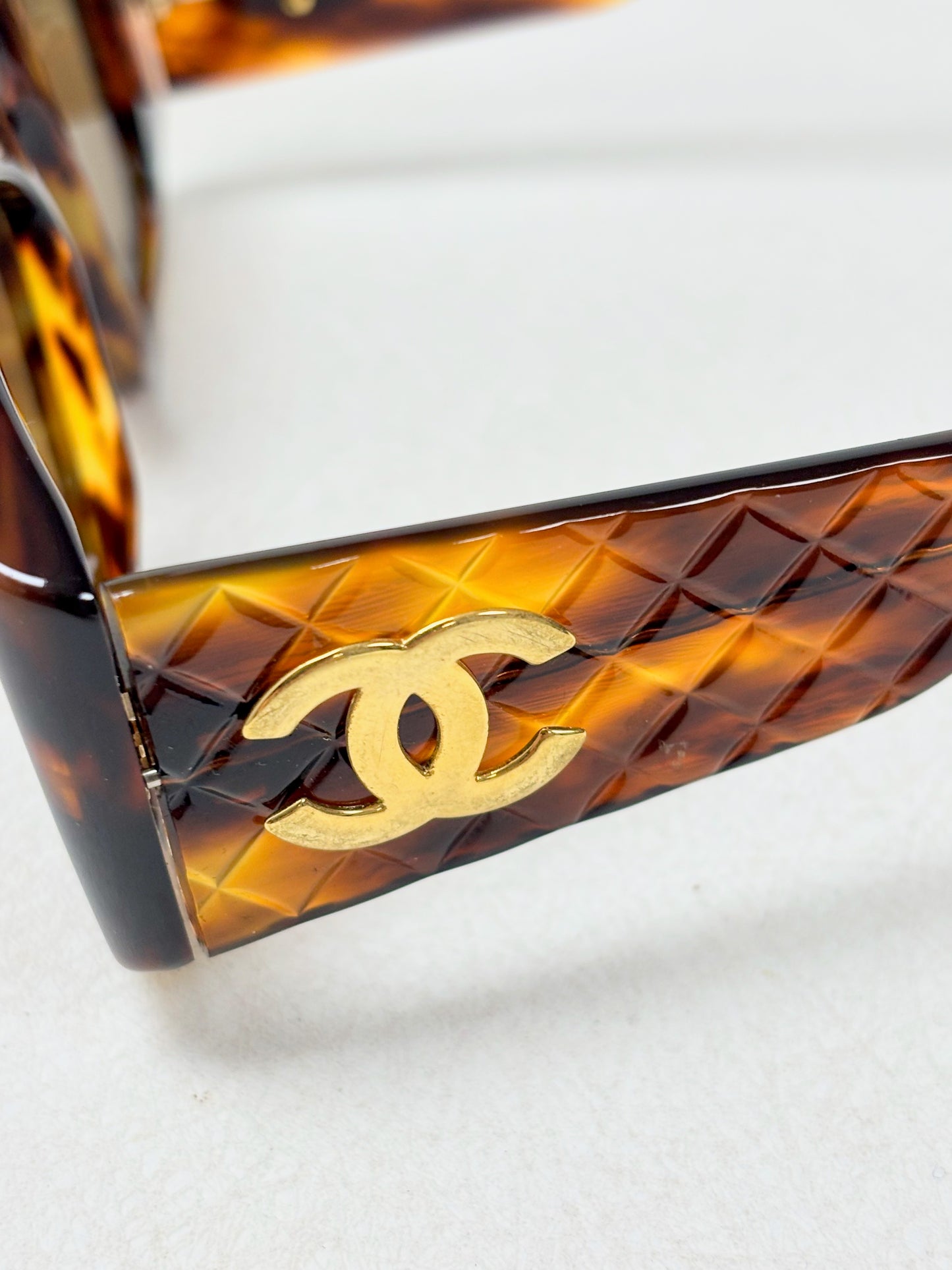 CHANEL Lunettes de soleil