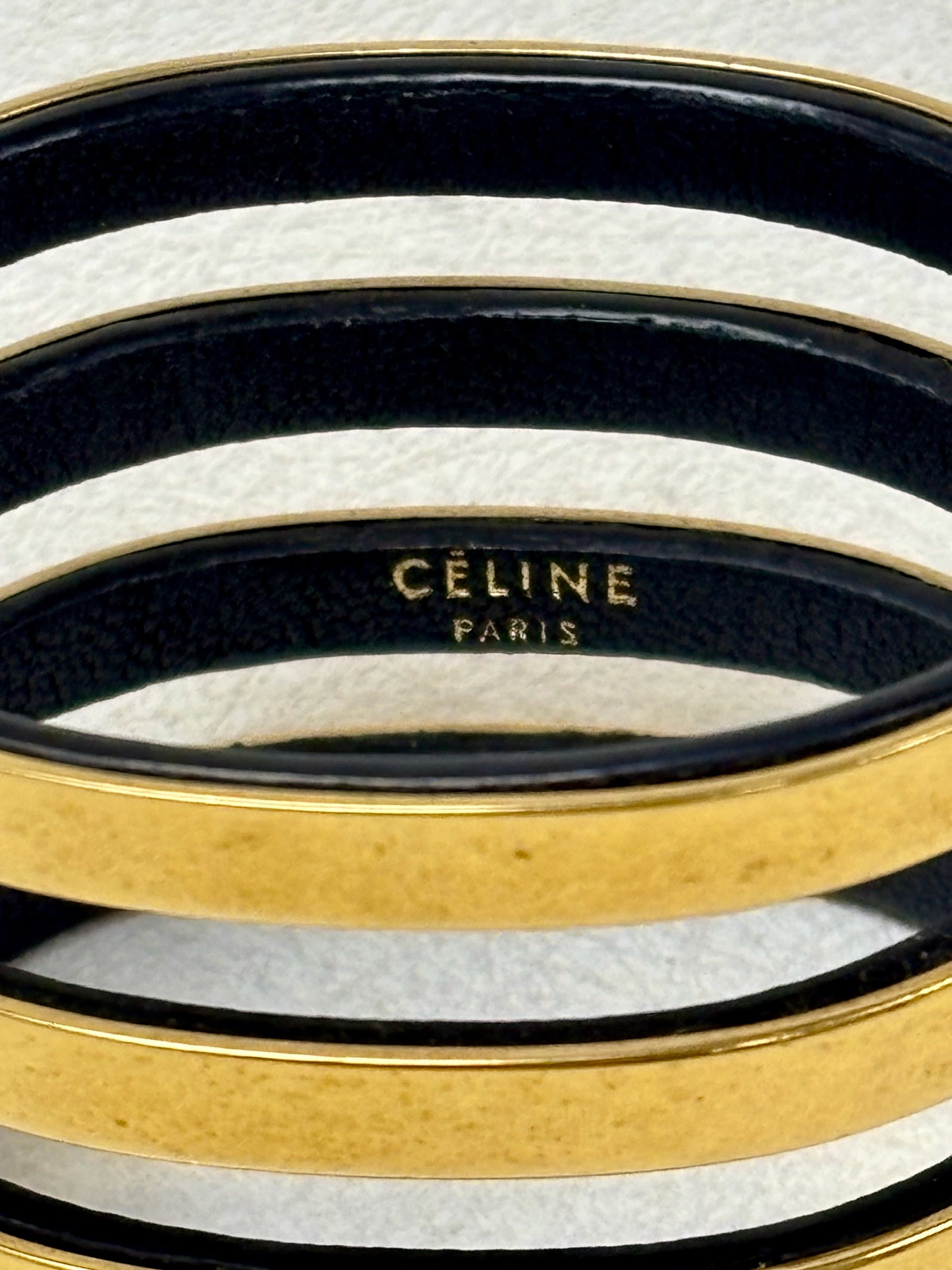 CÉLINE Manchette architecturale minimaliste