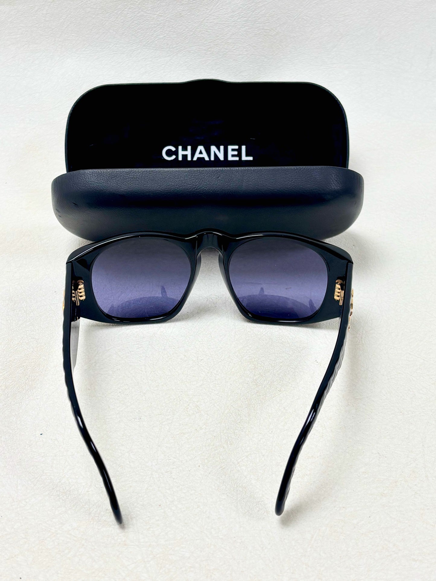 CHANEL Lunettes de soleil