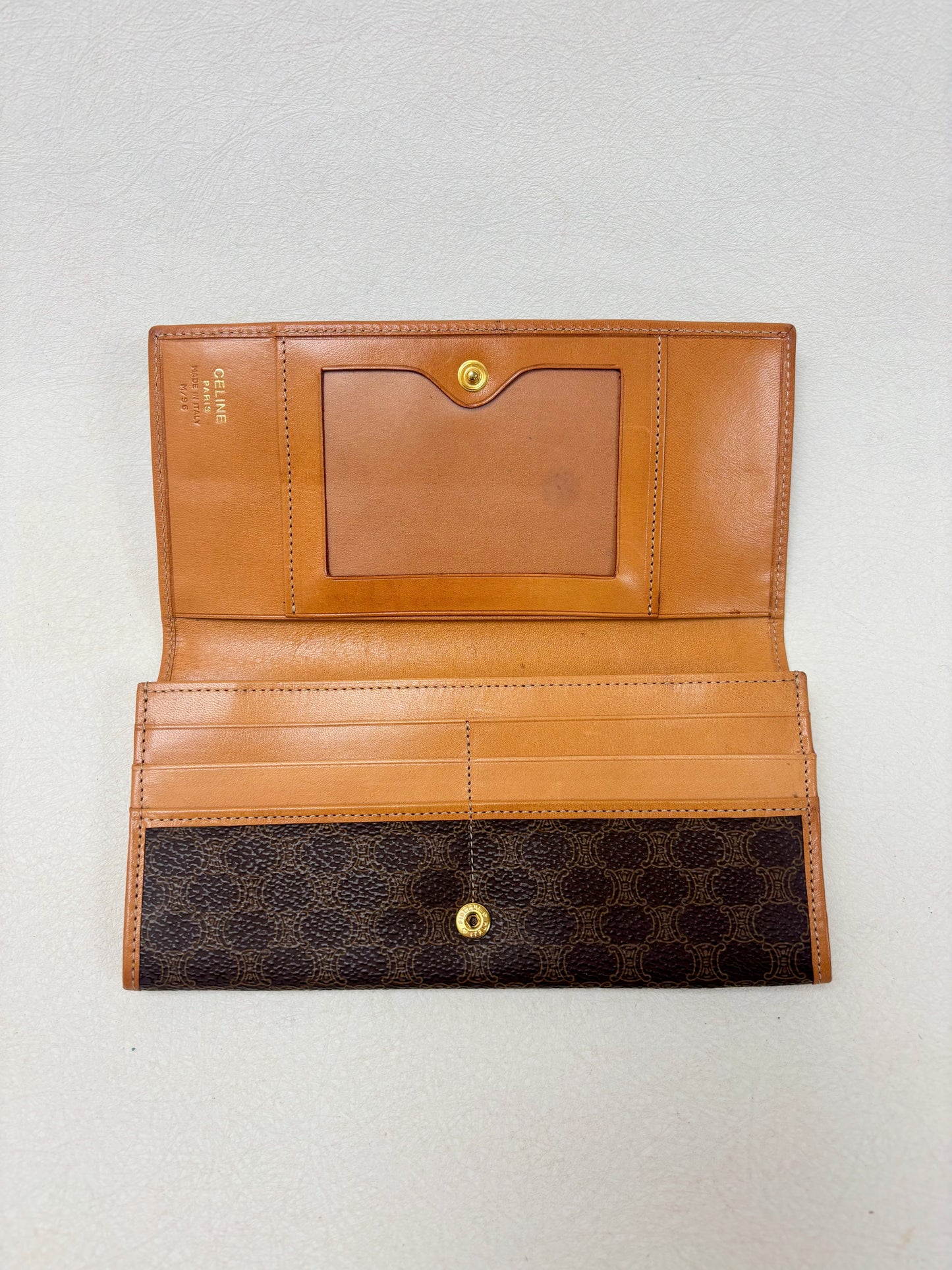 CÉLINE Triumph Wallet