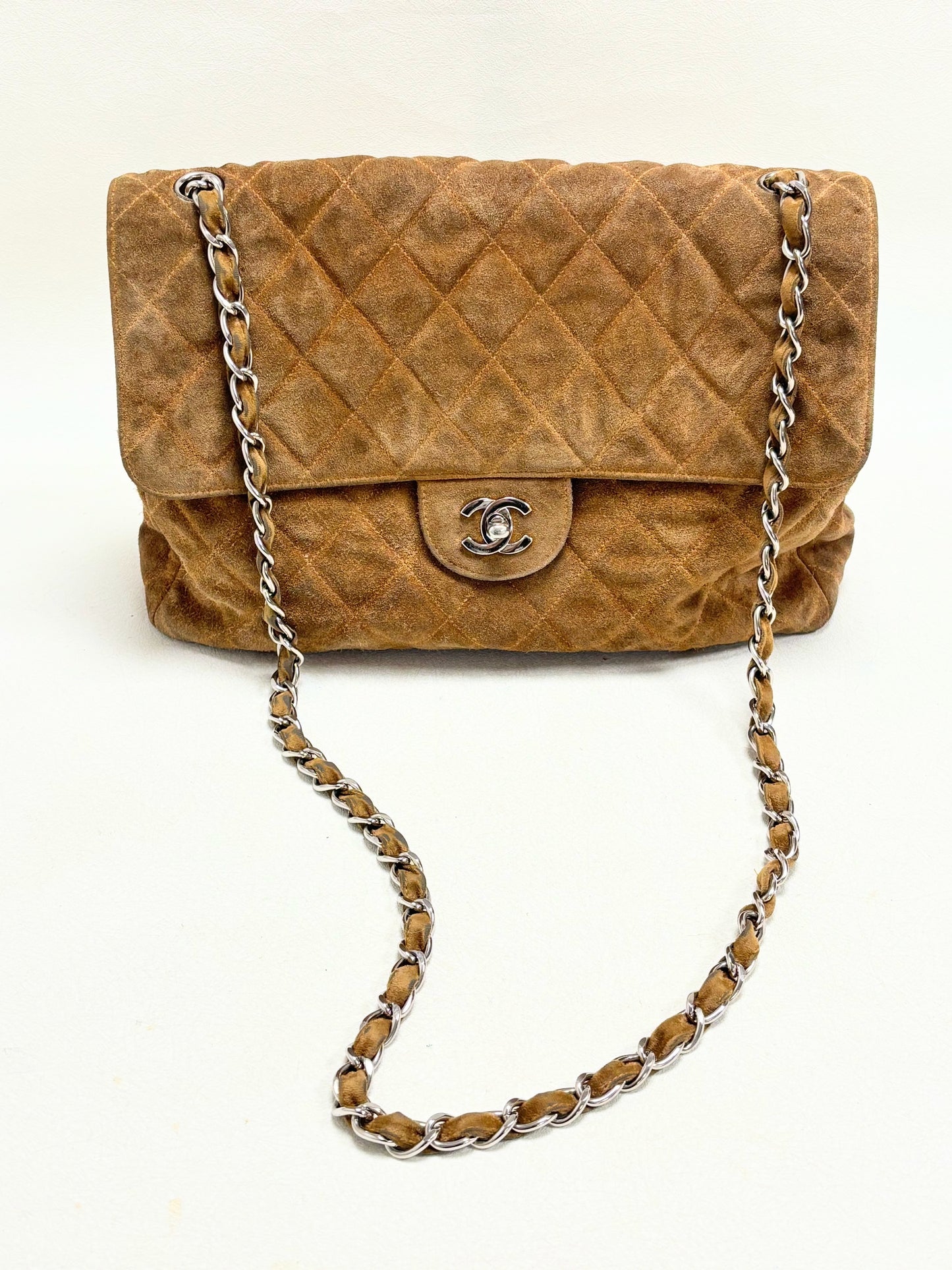 CHANEL Jumbo Single Flap Bag