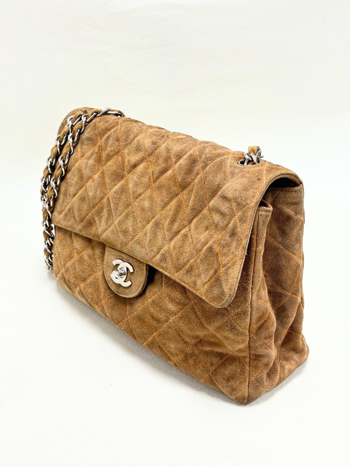 CHANEL Jumbo Single Flap Bag
