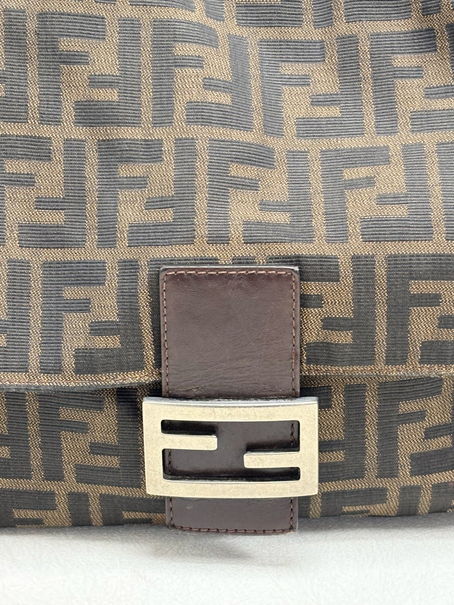 FENDI Sac Mamma Baguette