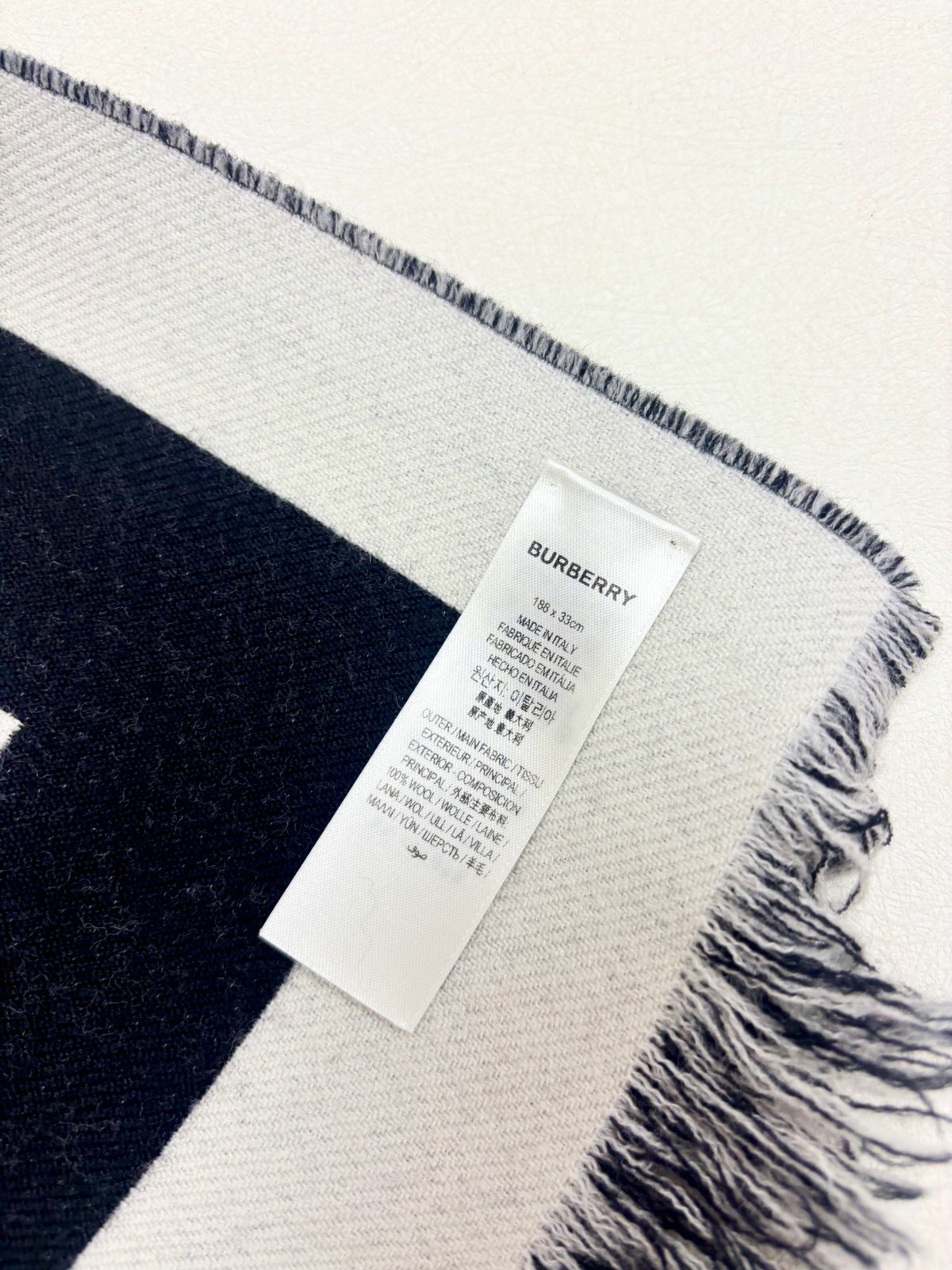BURBERRY Echarpe Logo