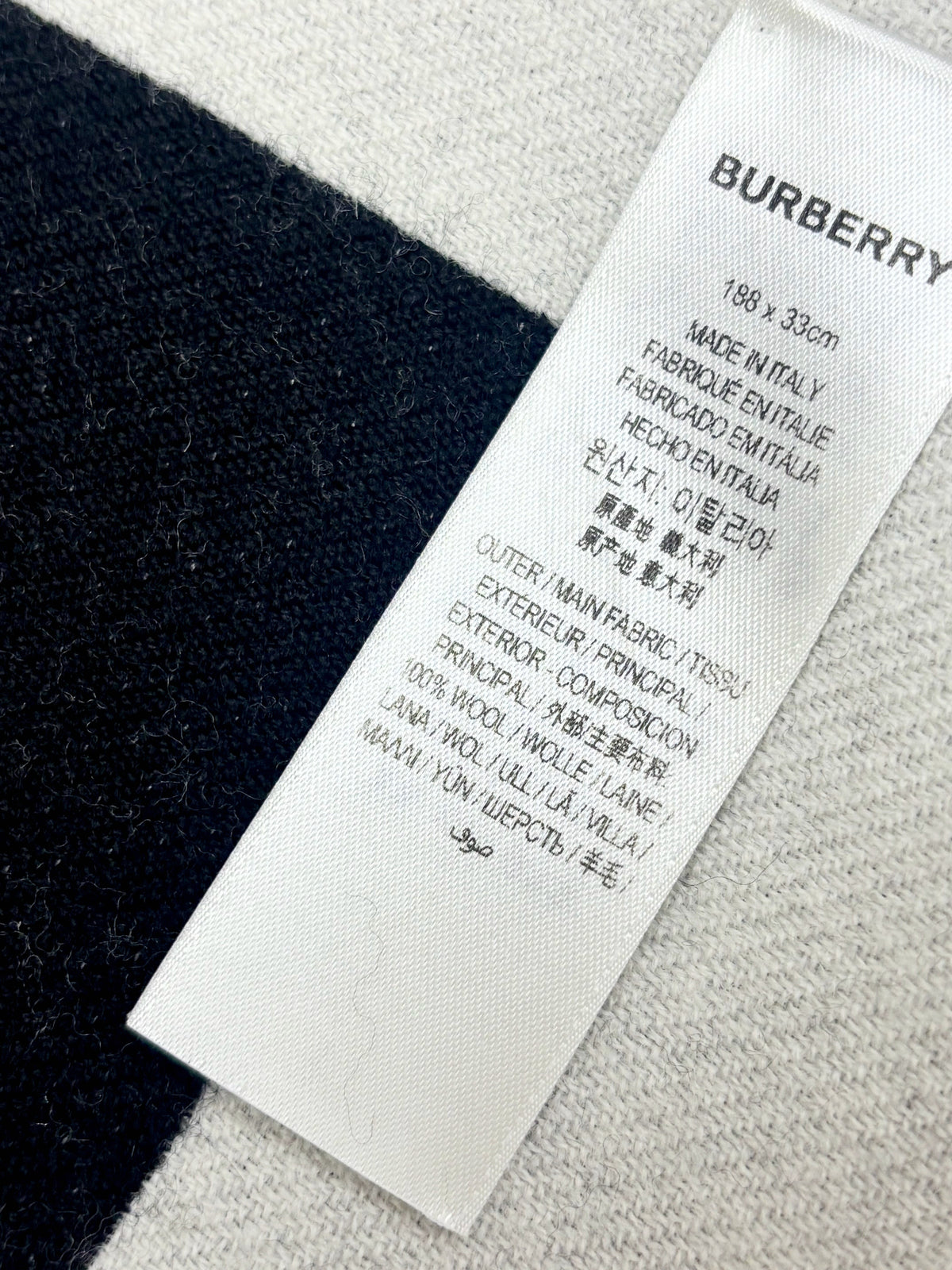 BURBERRY Echarpe Logo