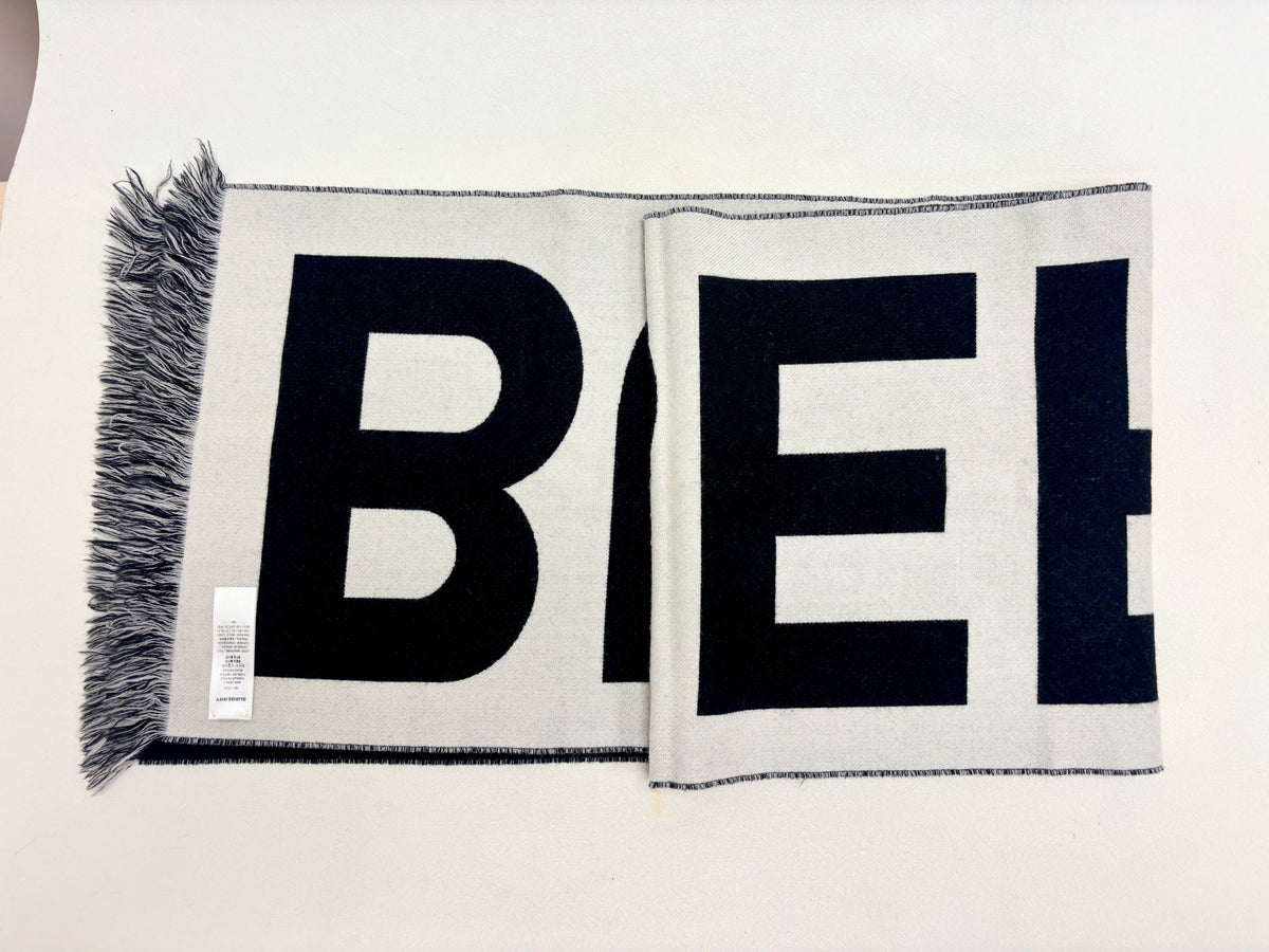 BURBERRY Echarpe Logo