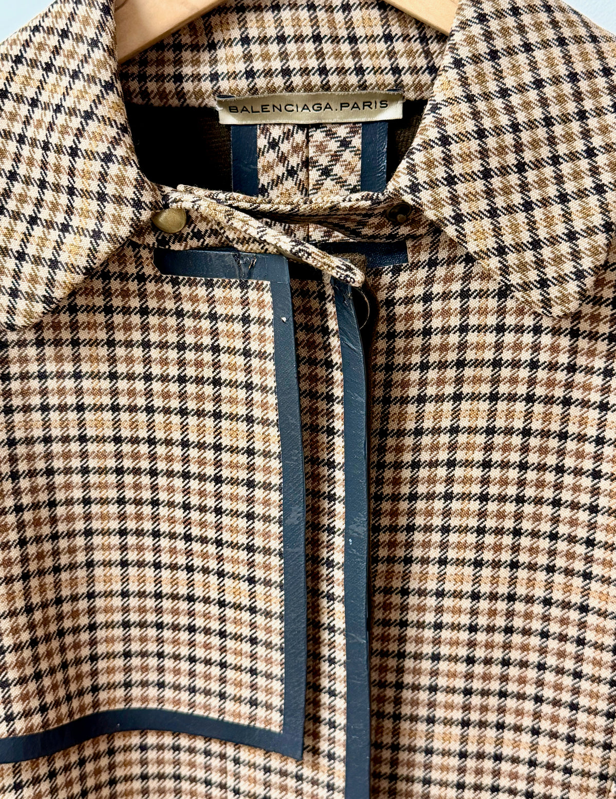 BALENCIAGA Veste by Nicolas Ghesquière