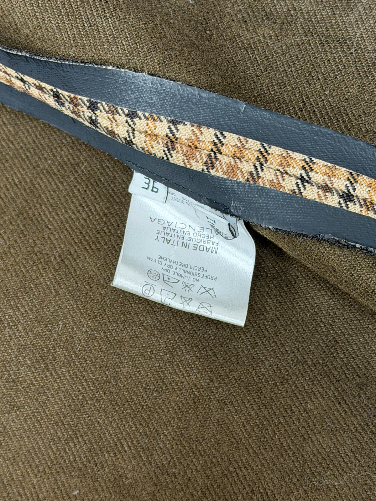 BALENCIAGA Veste by Nicolas Ghesquière