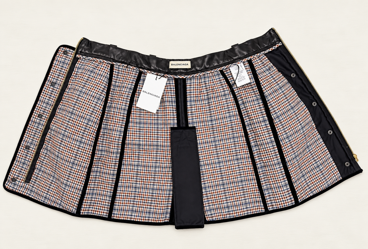 BALENCIAGA Jupe by Nicolas Ghesquière