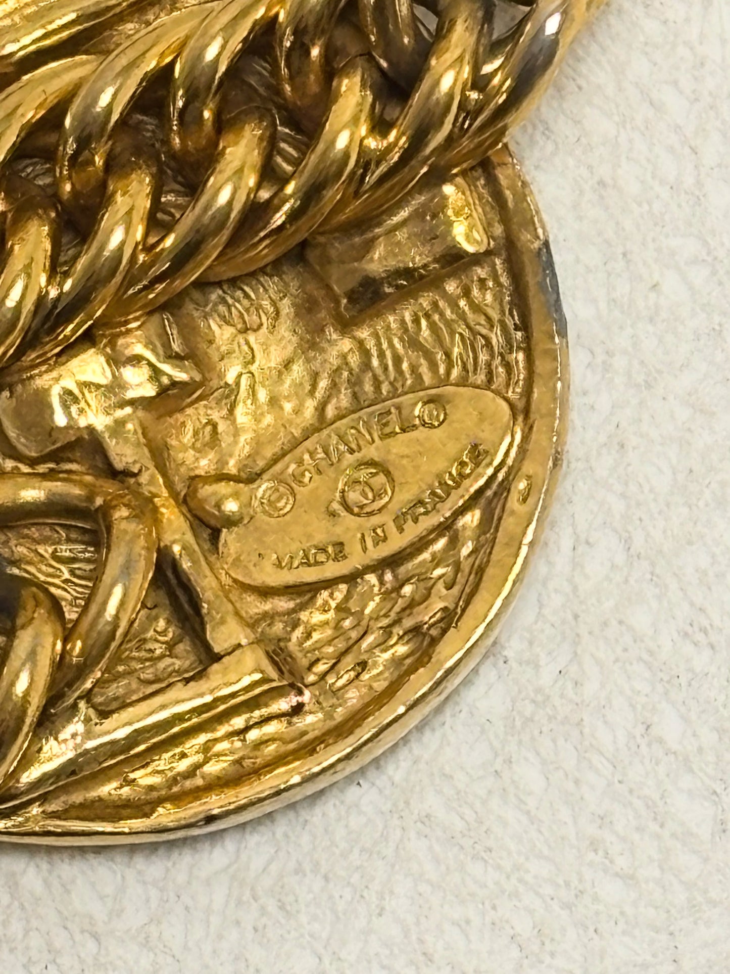 CHANEL Ceinture Médaillons