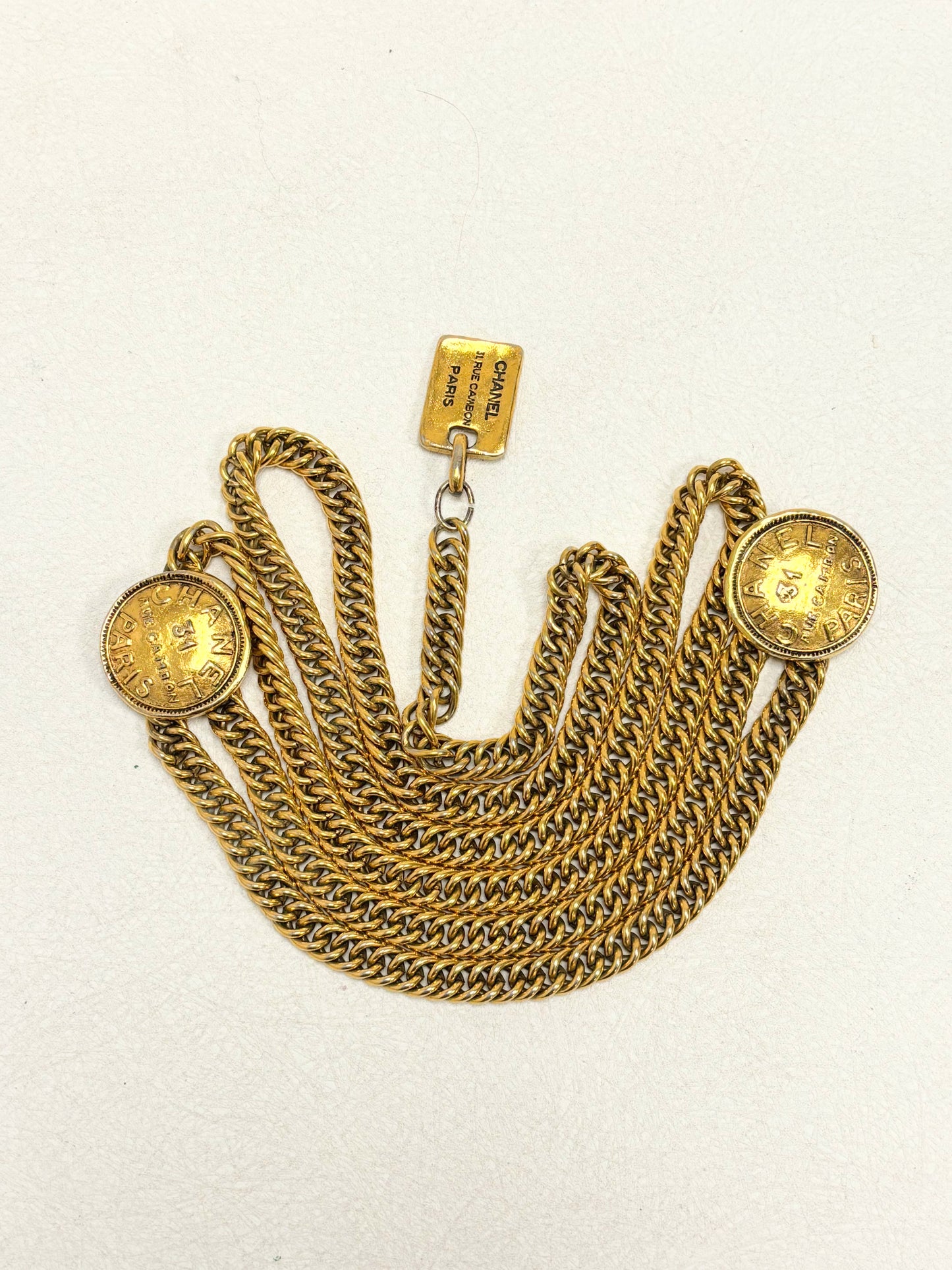 CHANEL Ceinture Médaillons