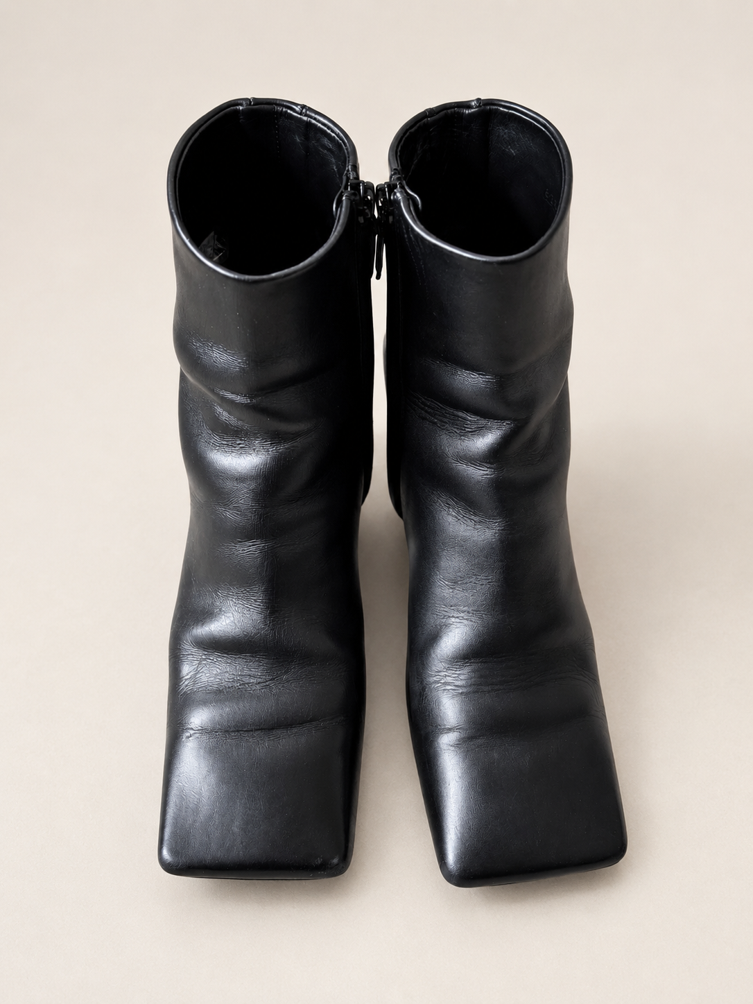 BALENCIAGA Boots Bouts Carrés