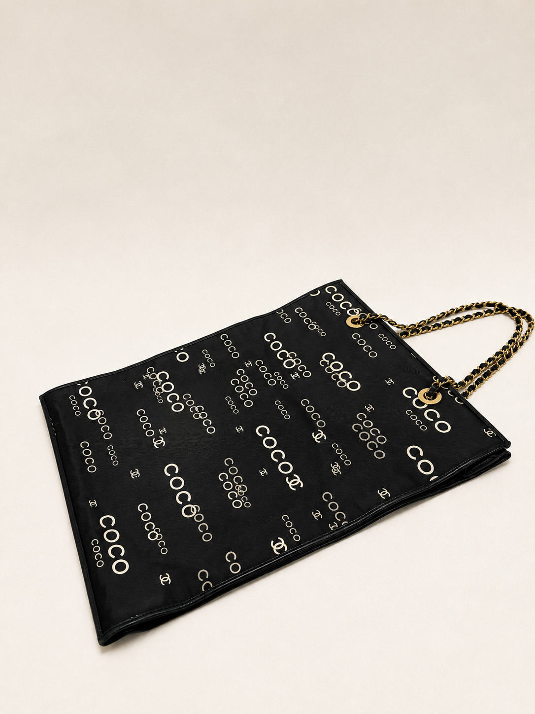 CHANEL Sac Cabas en toile Coco