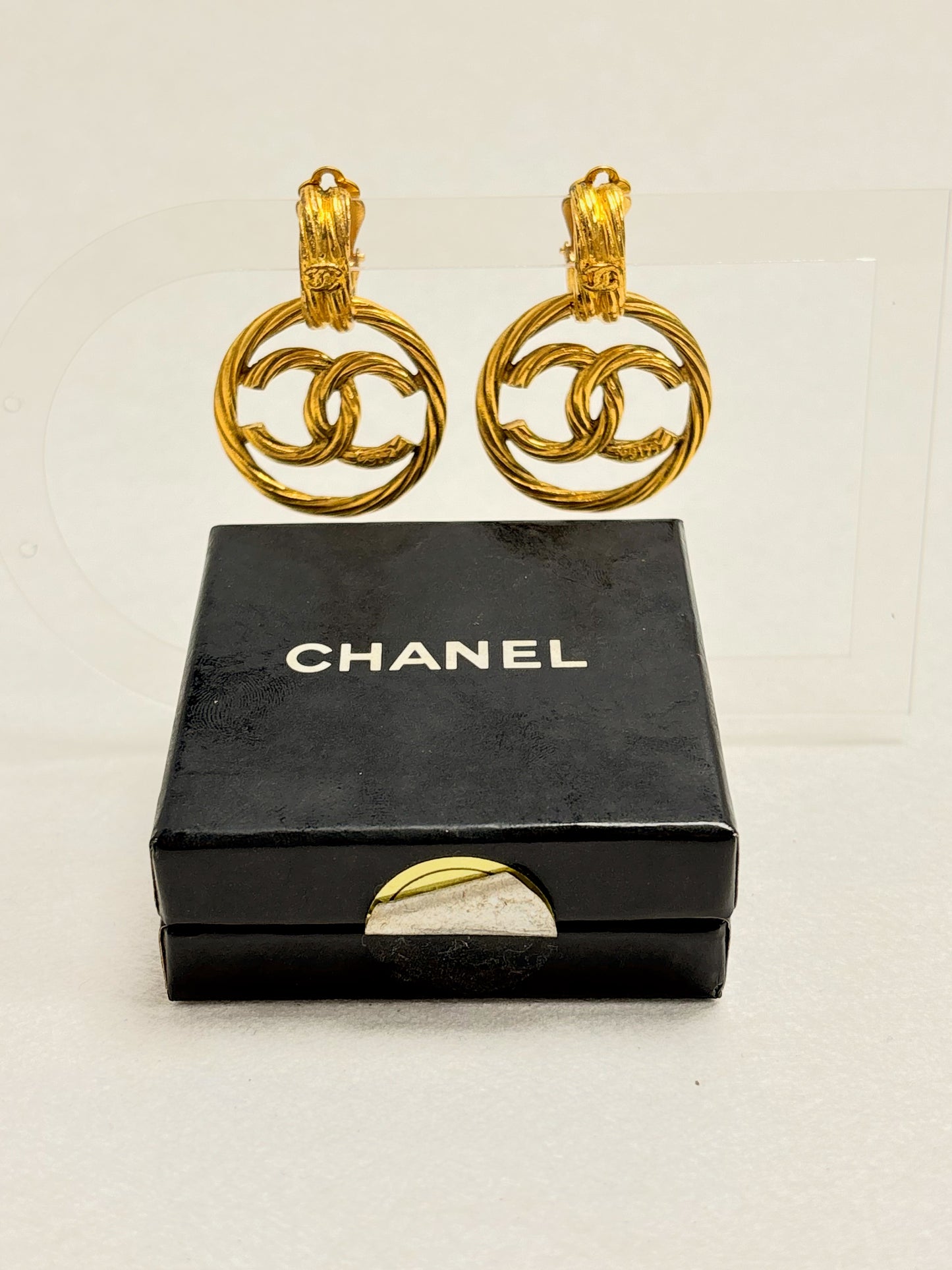 CHANEL Boucles d'oreilles 1994