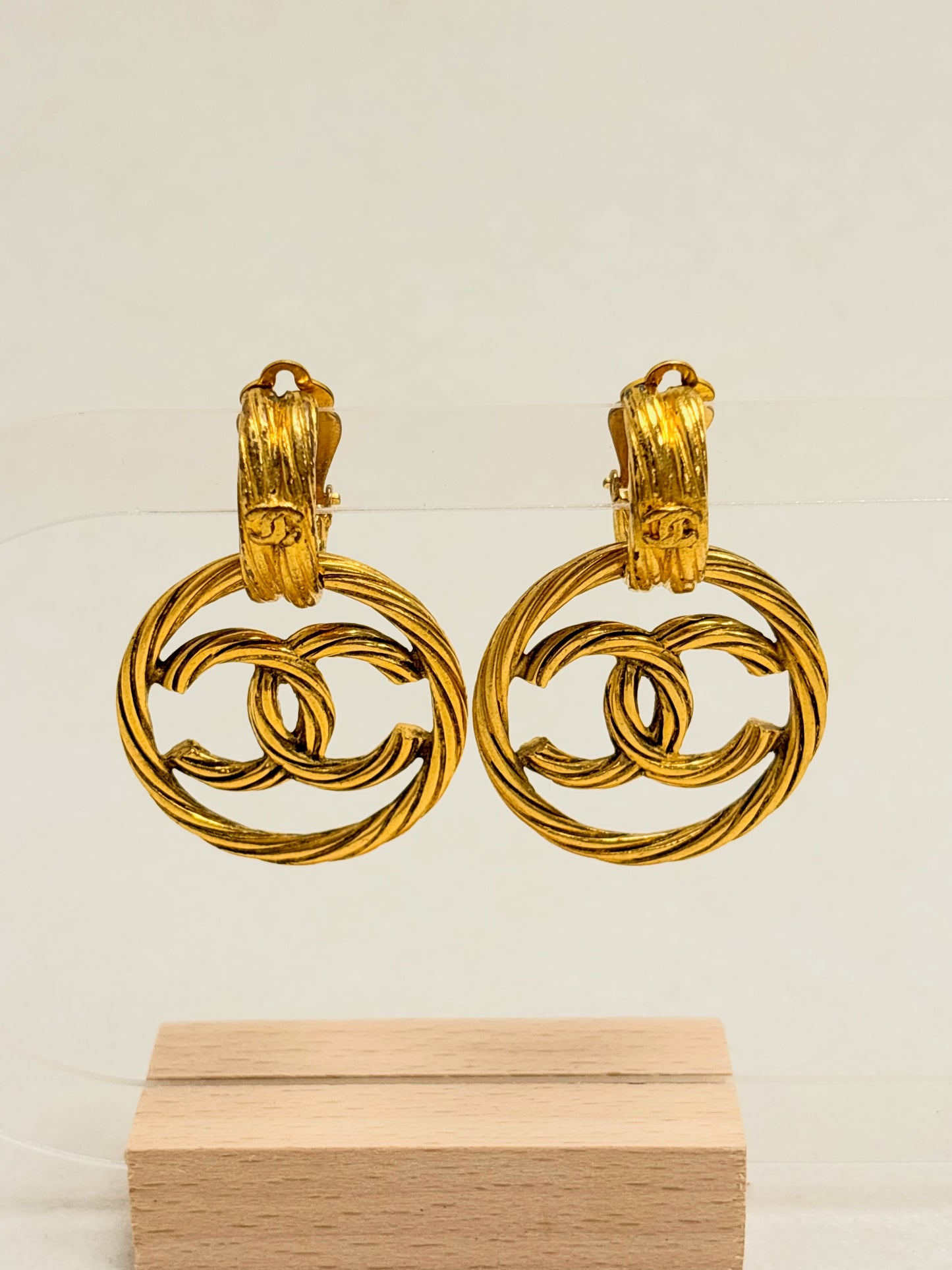 CHANEL Boucles d'oreilles 1994