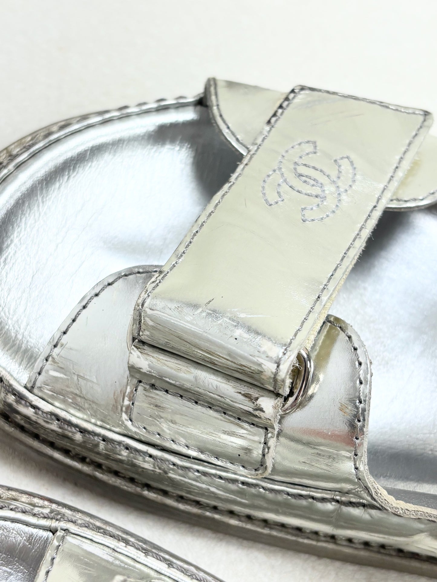 CHANEL Sandales Dad Argent