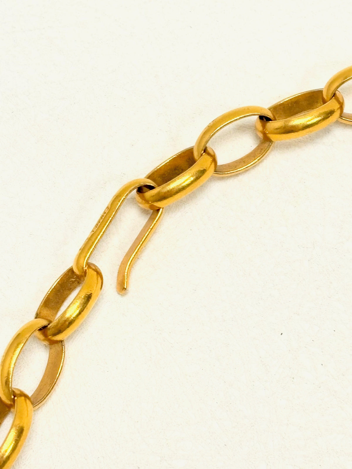 CHANEL Sautoir Médaillon SS 1988