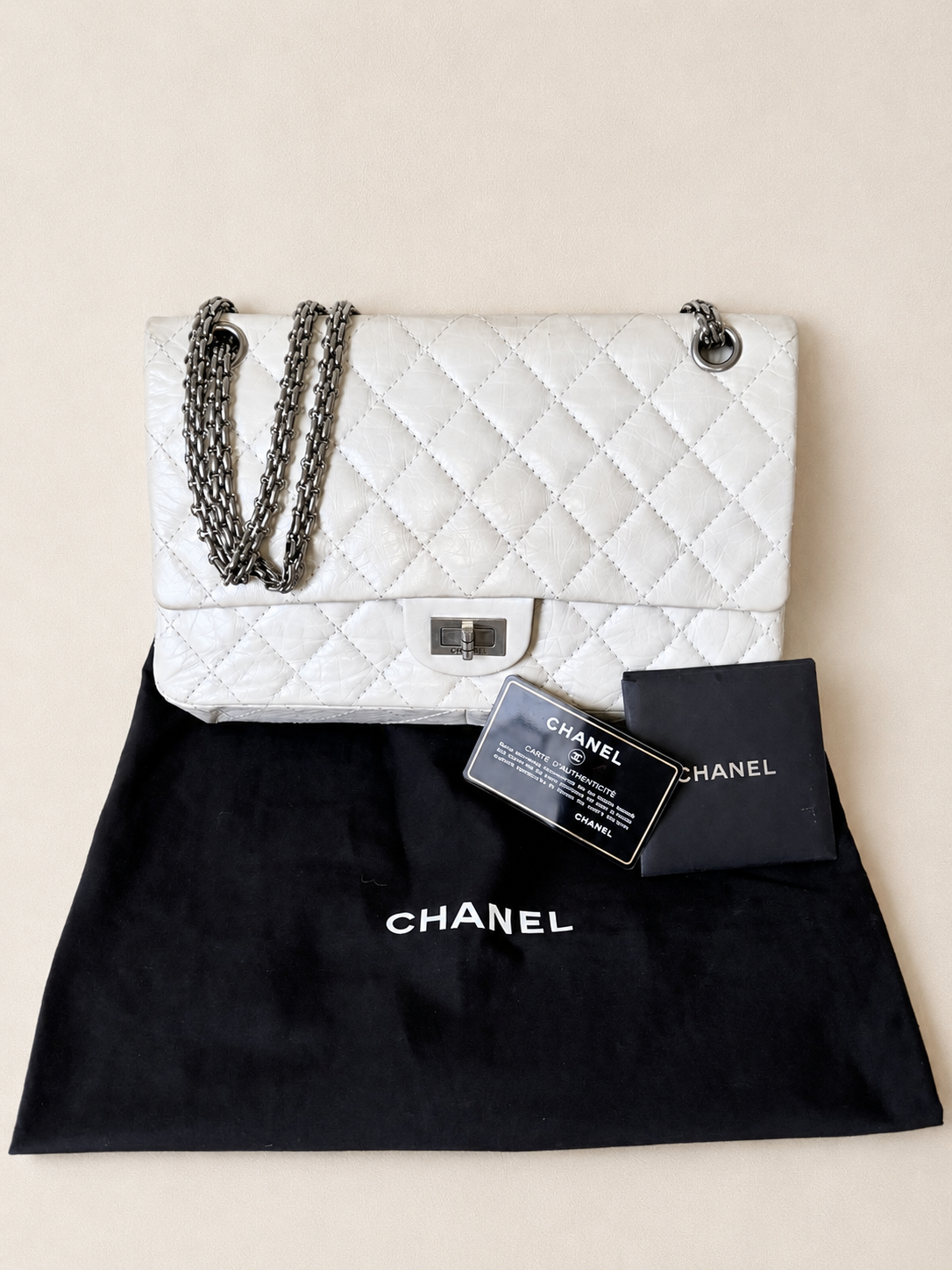 CHANEL Sac 2.55 Cuir blanc