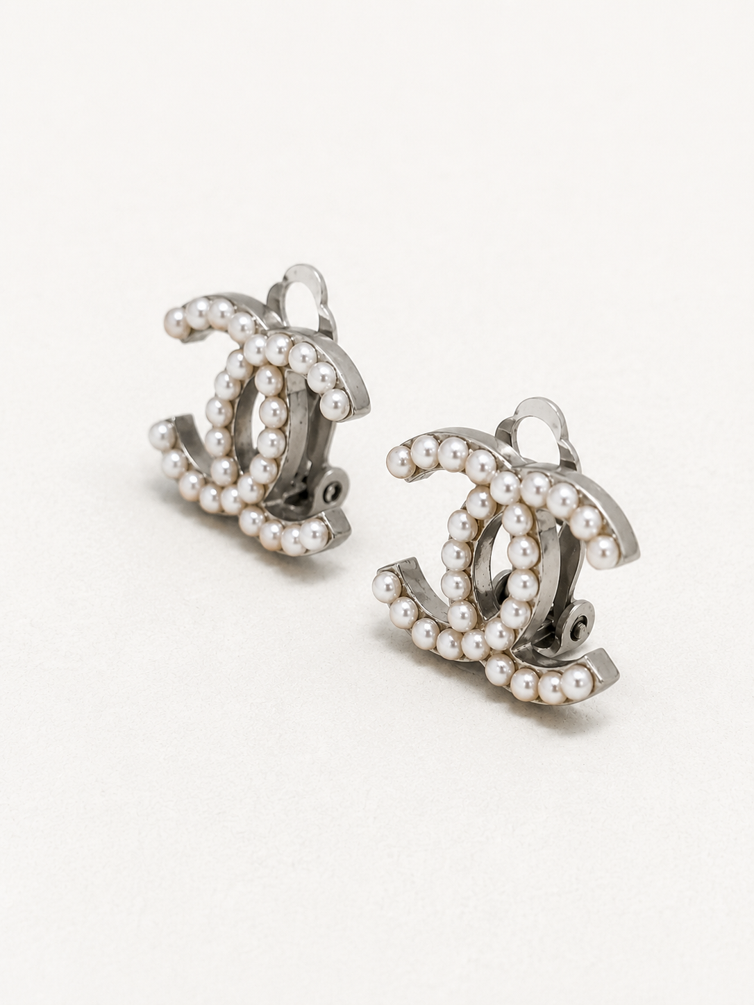 CHANEL Boucles d'oreilles