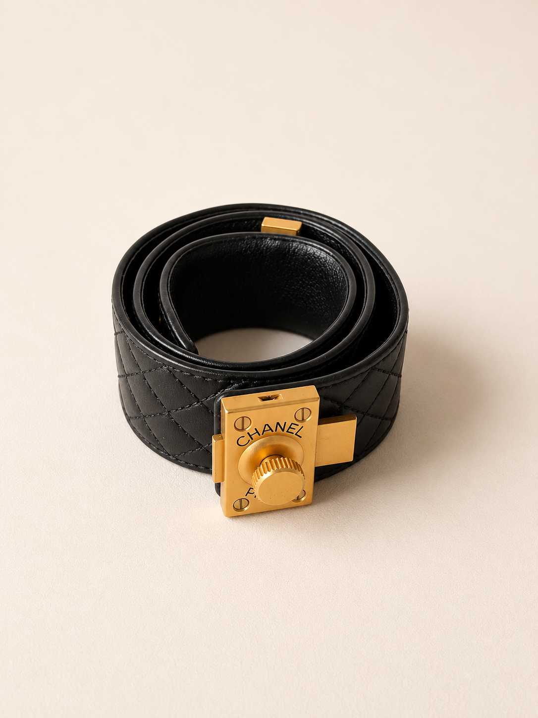 CHANEL Ceinture Locker 1994
