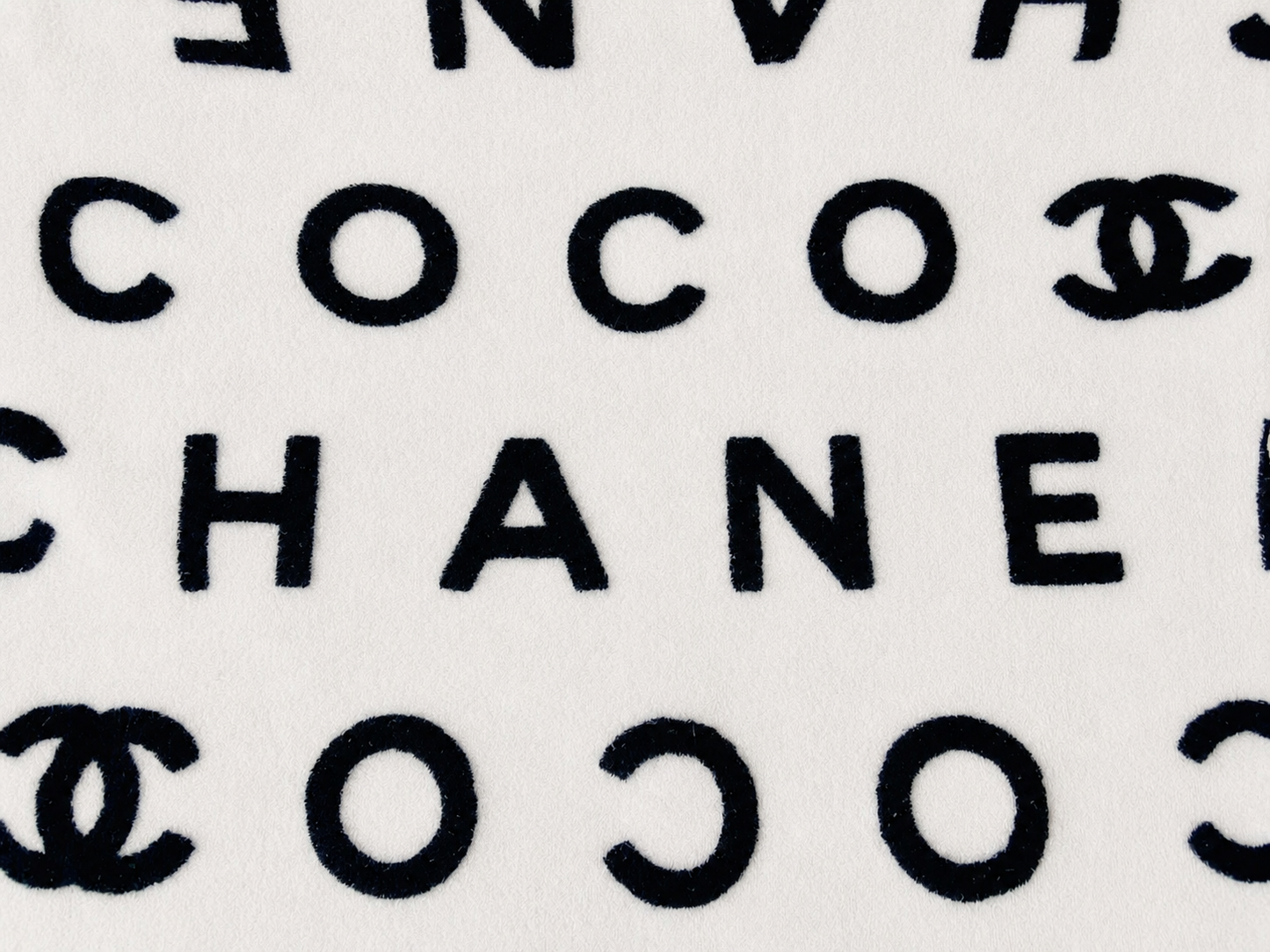 CHANEL Drap de Plage Coco