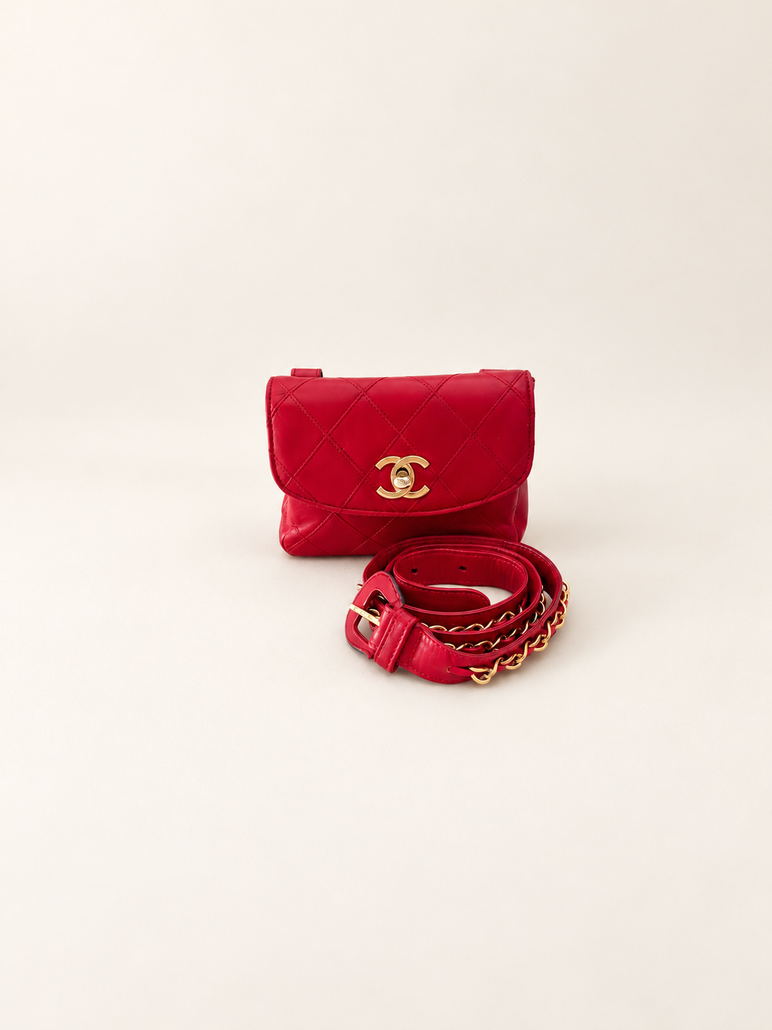 CHANEL Sac banane Cuir matelassé