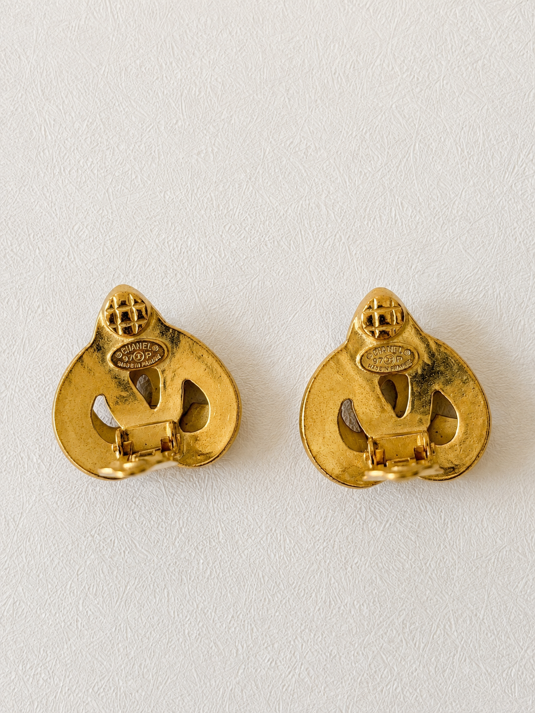 CHANEL Boucles d'oreilles Coeur