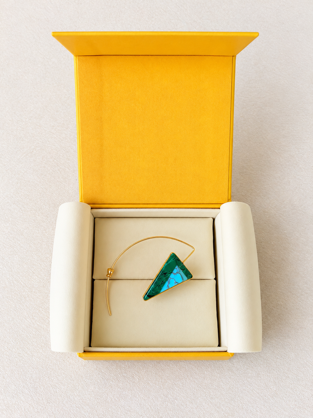 FENDI Boucle d'oreille Statement Solo