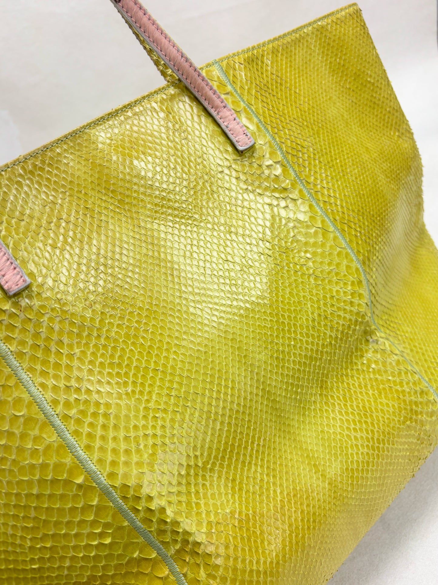 FENDI Sac Roll Bag en Python