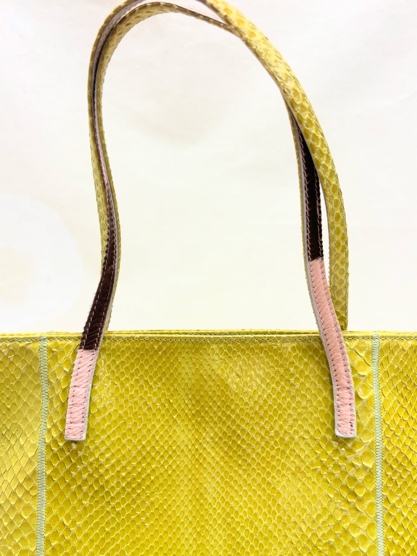 FENDI Sac Roll Bag en Python