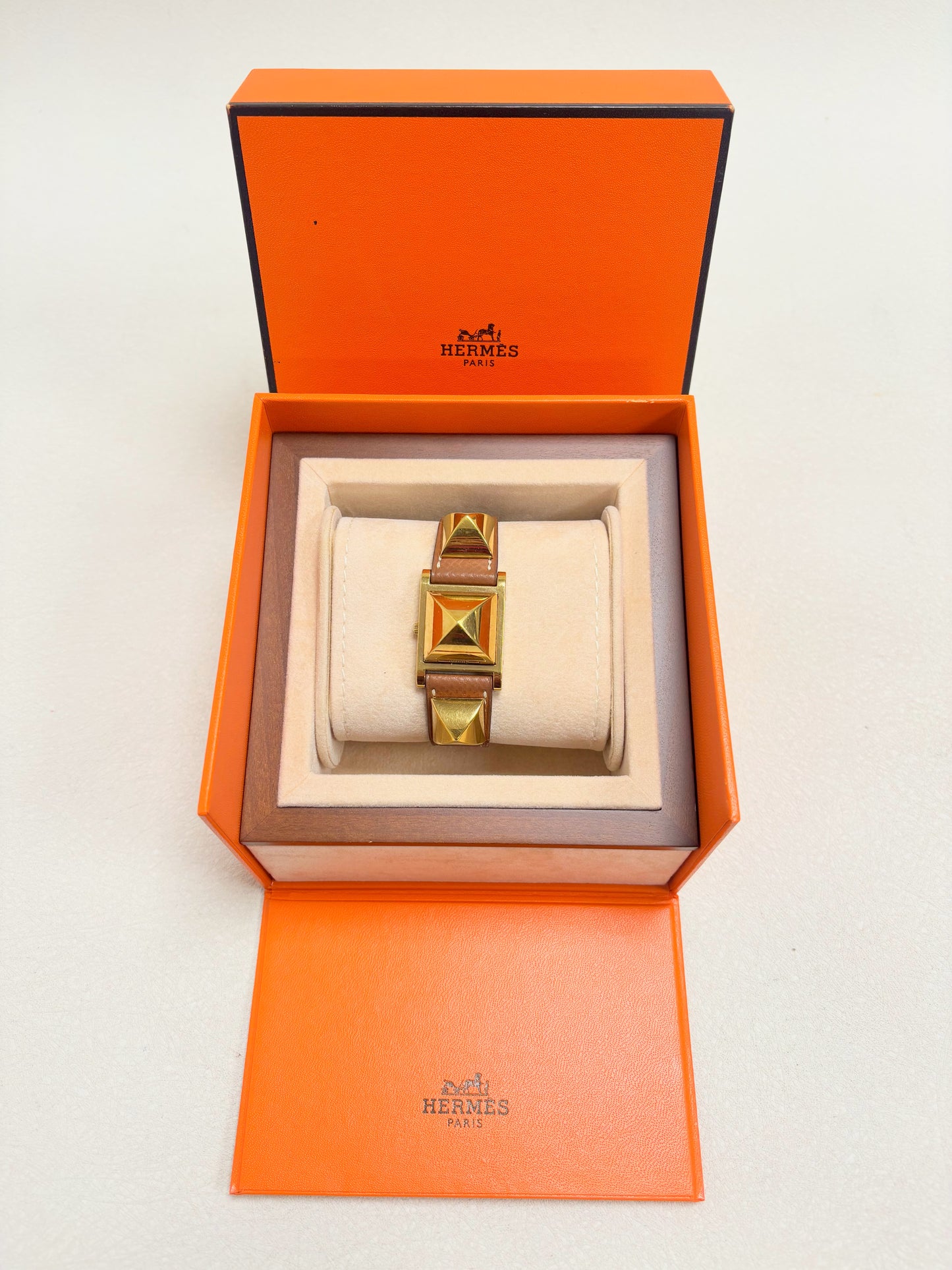 HERMÈS Montre Médor