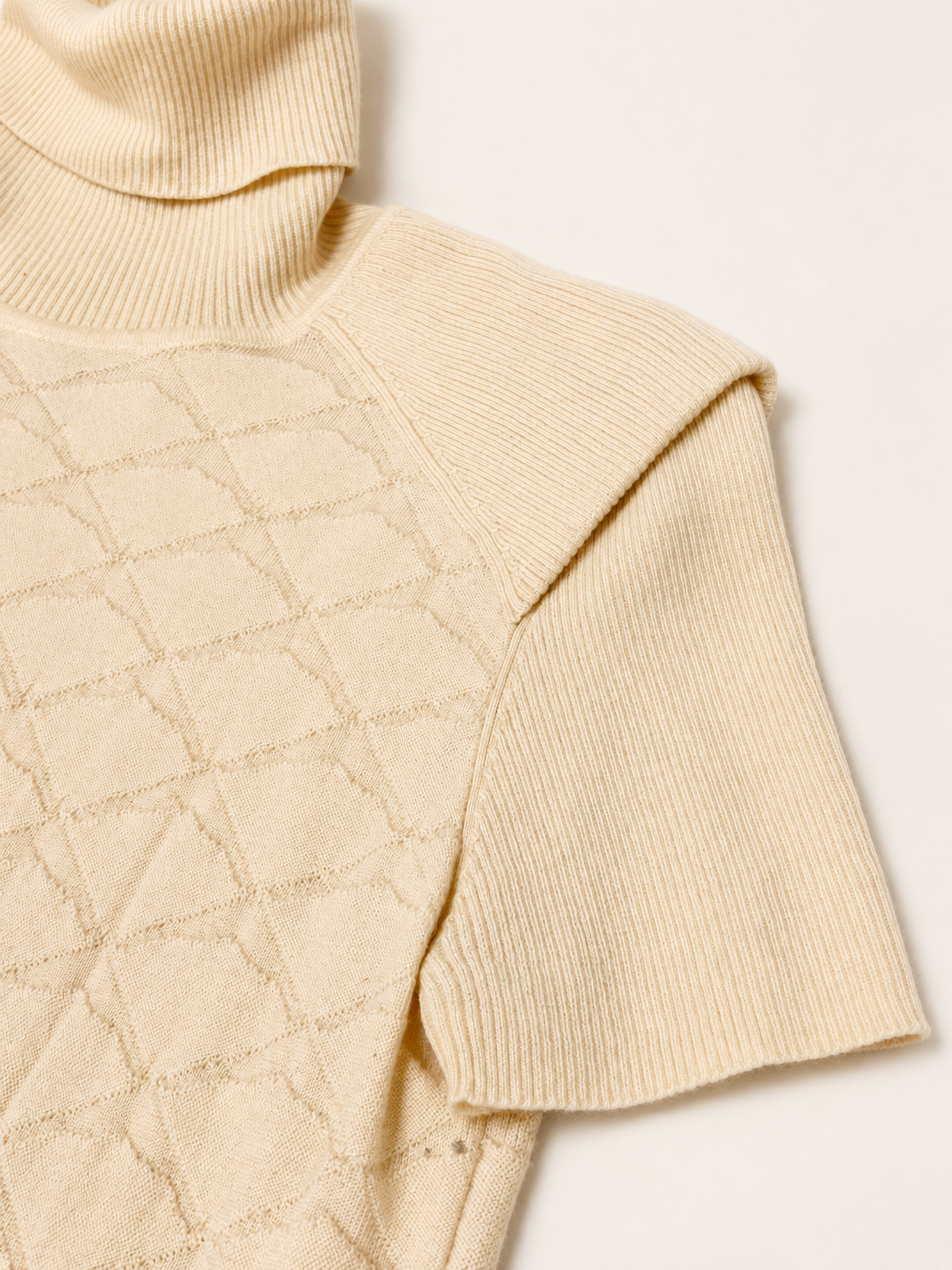 CHANEL Pull cachemire Lattice