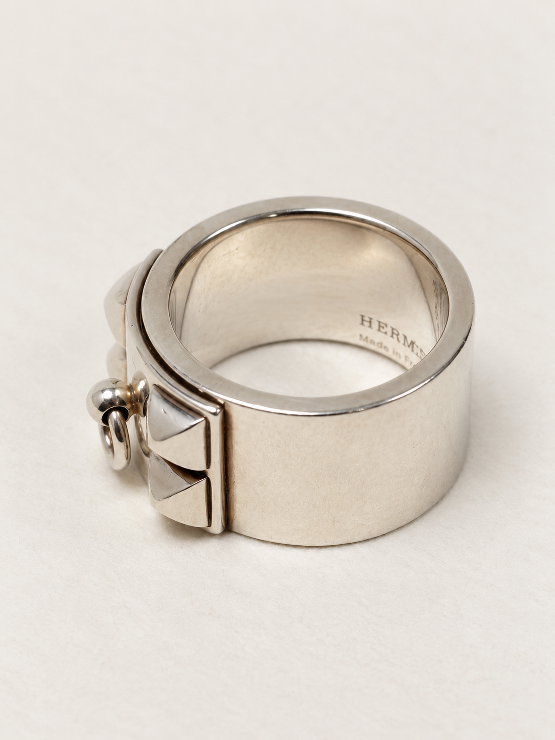 HERMÈS Bague Collier de chien