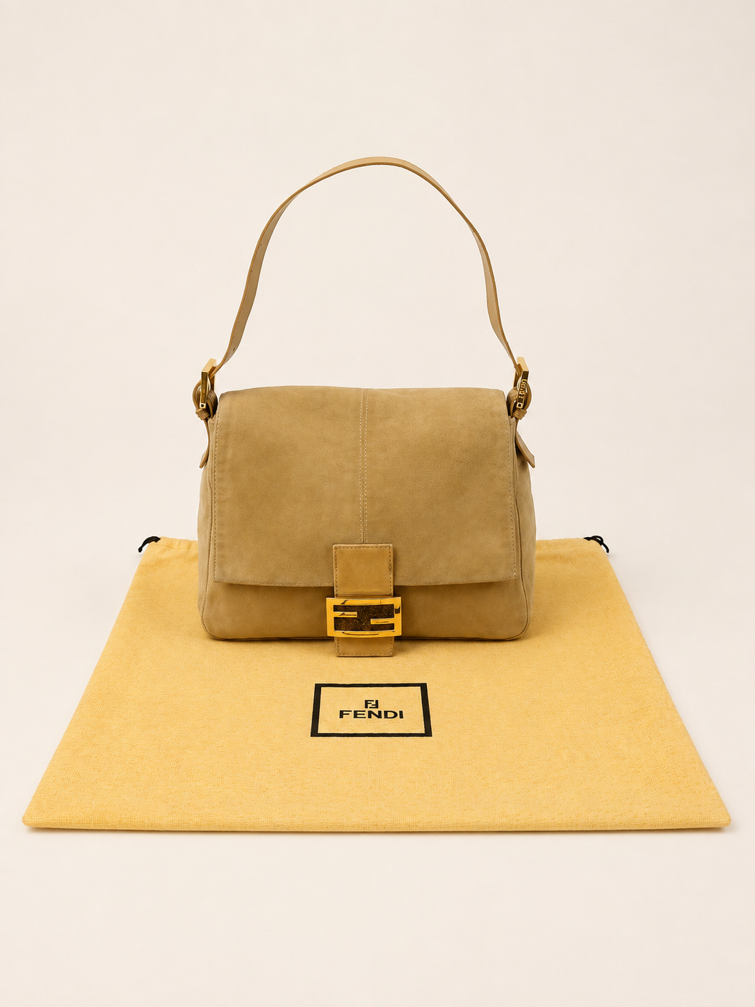FENDI Sac Mamma Baguette