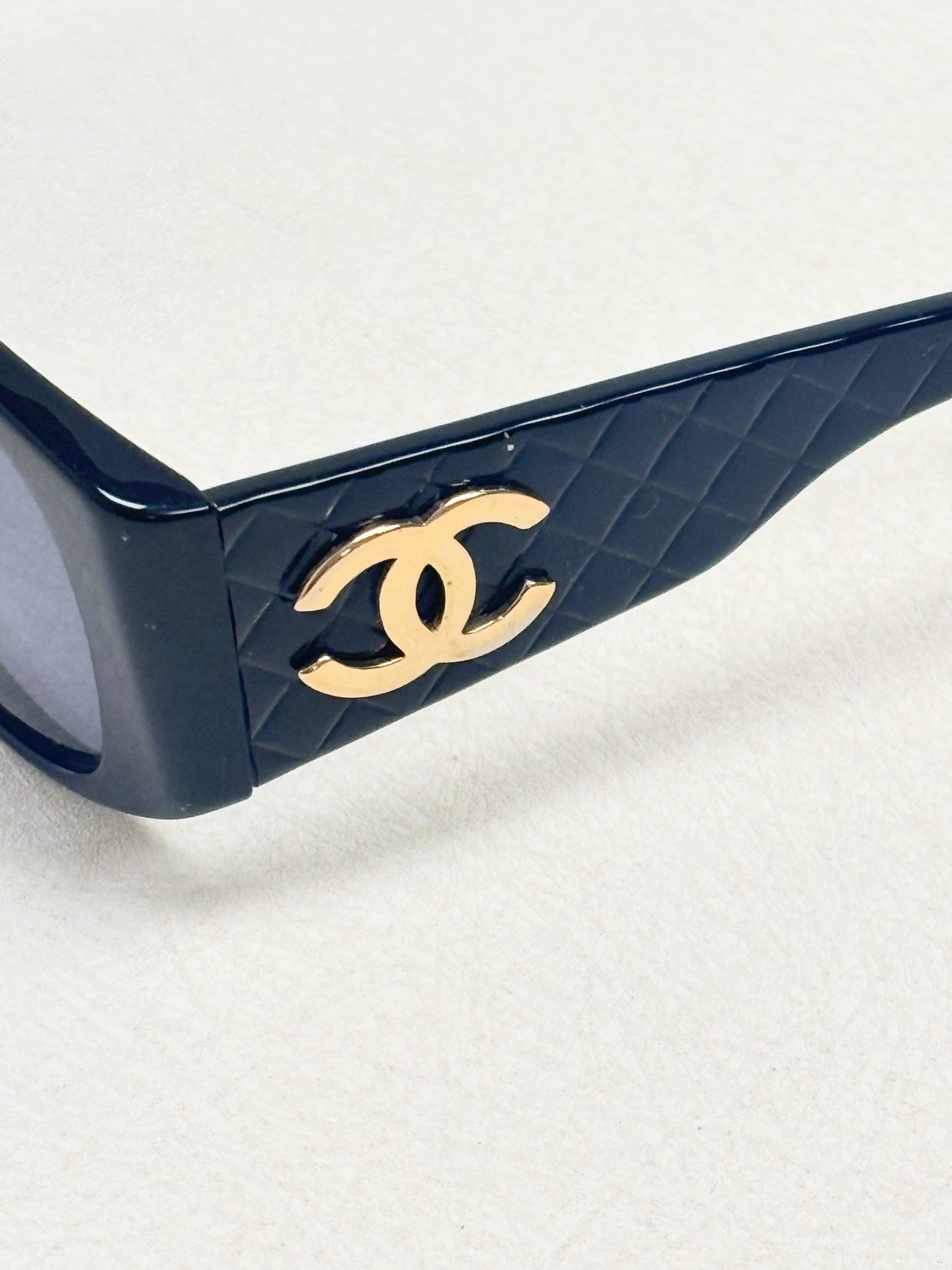 CHANEL Lunettes de soleil