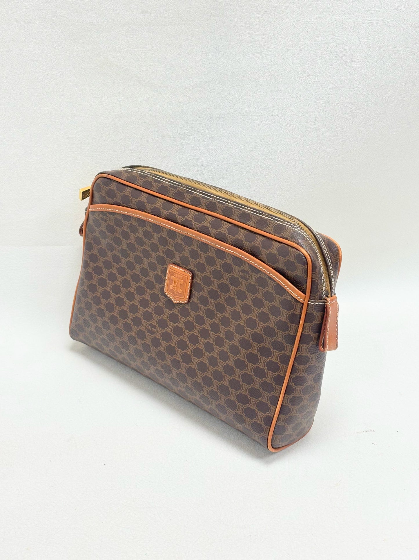 CÉLINE Pochette Triomphe