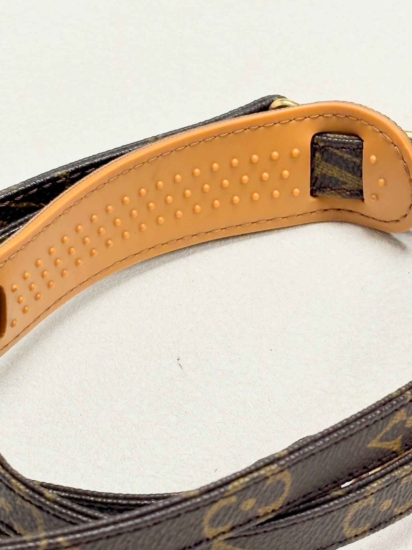 LOUIS VUITTON Bandoulière Monogramme
