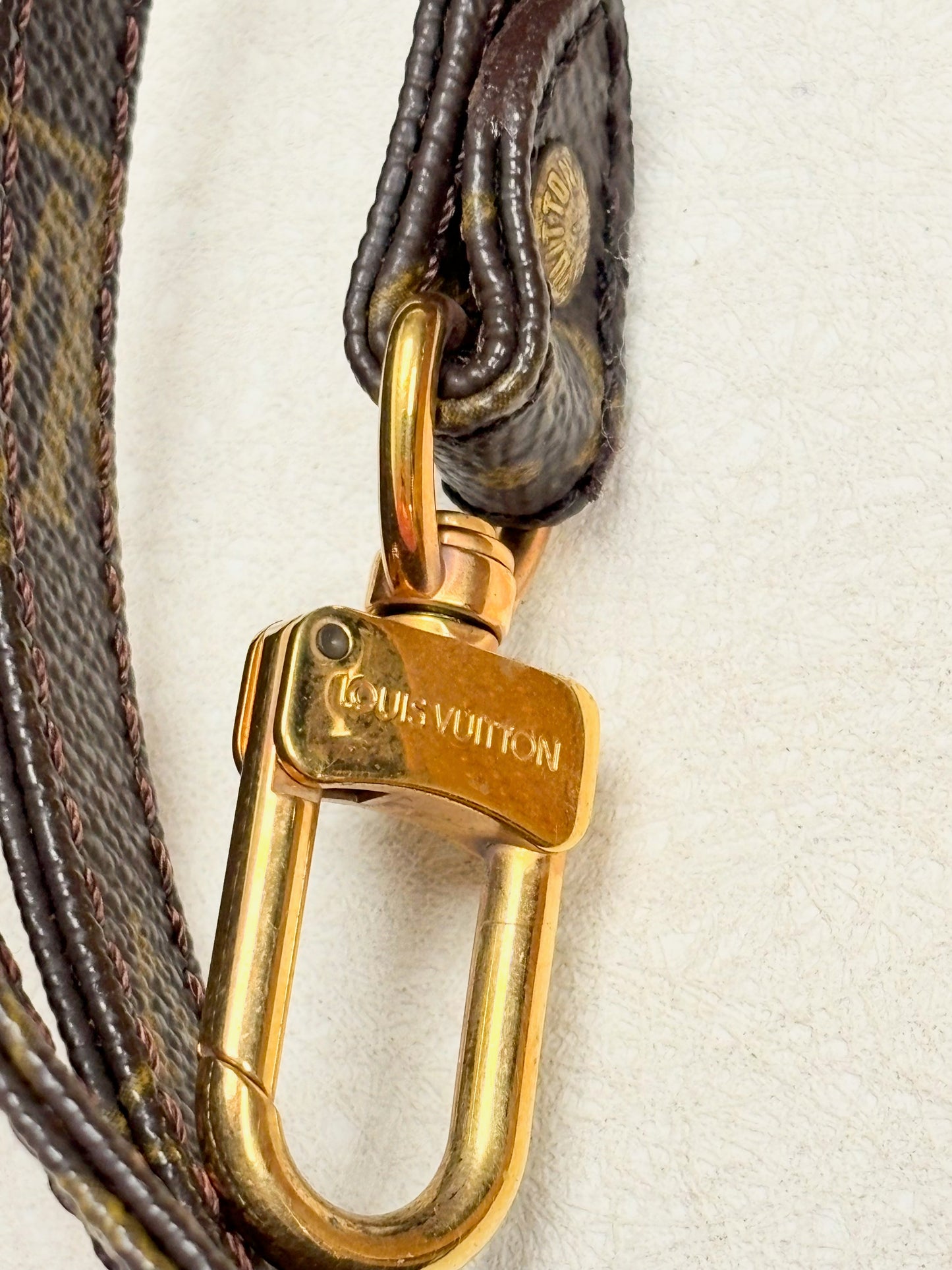 LOUIS VUITTON Bandoulière Monogramme