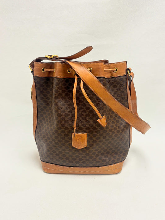 CÉLINE Triumph Bucket Bag