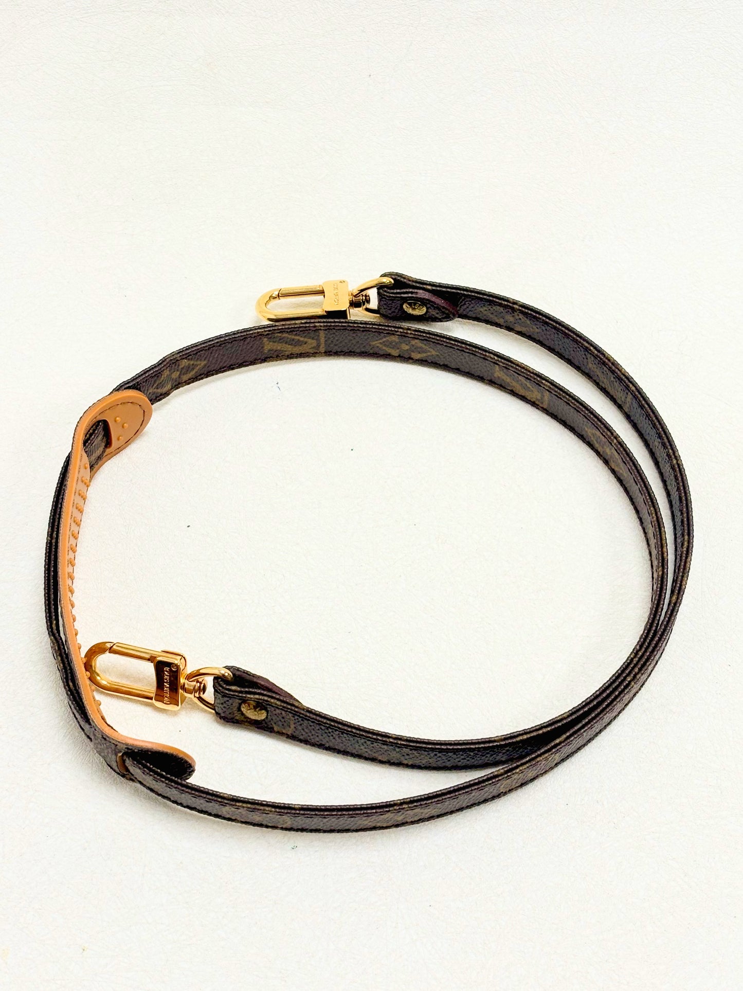LOUIS VUITTON Bandoulière Monogramme