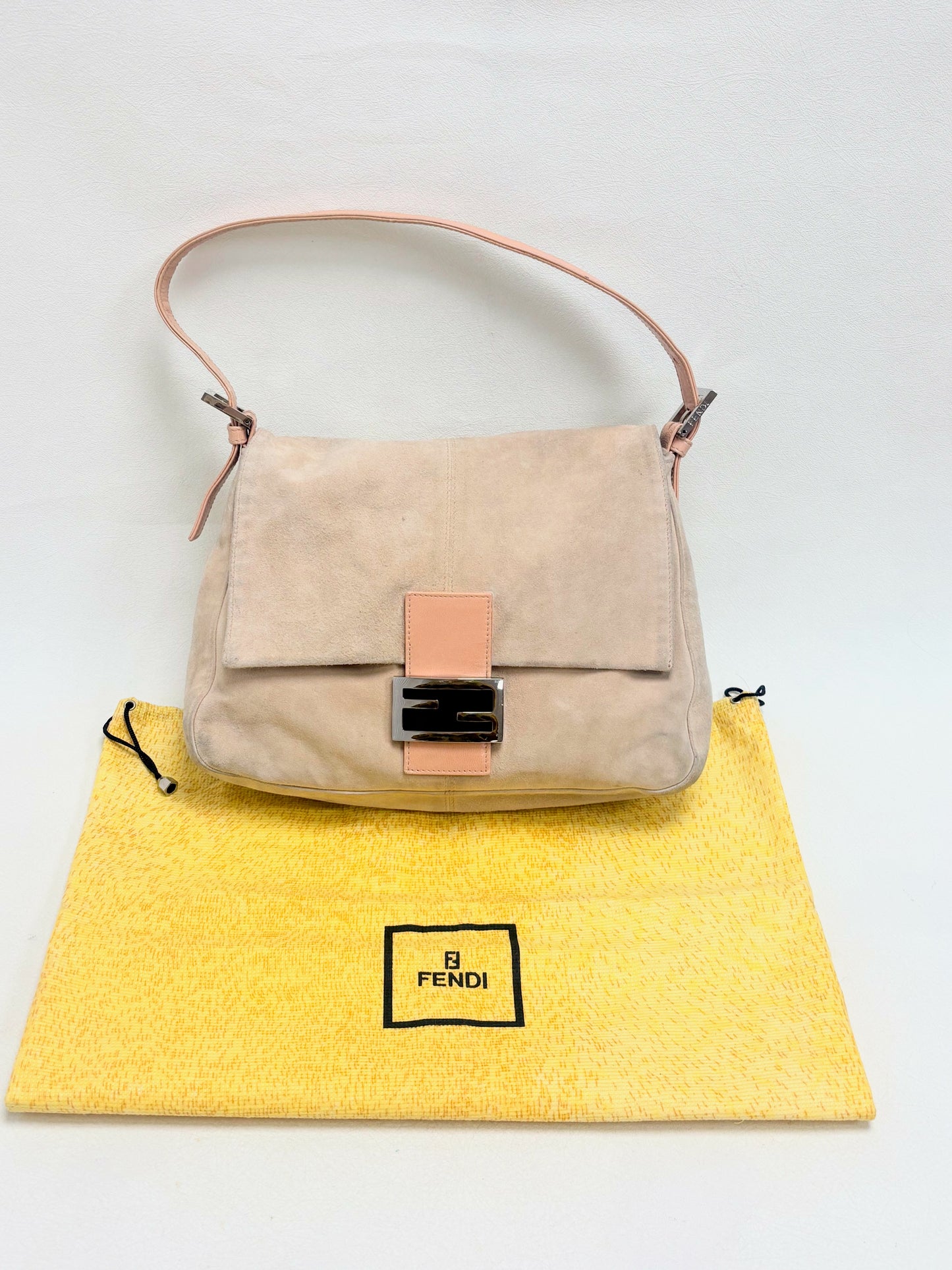 FENDI Sac Mamma Baguette