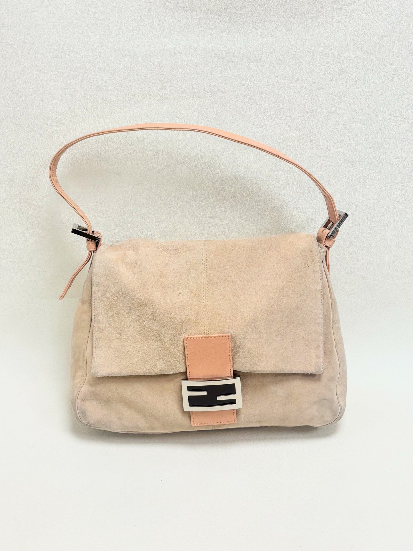 FENDI Sac Mamma Baguette