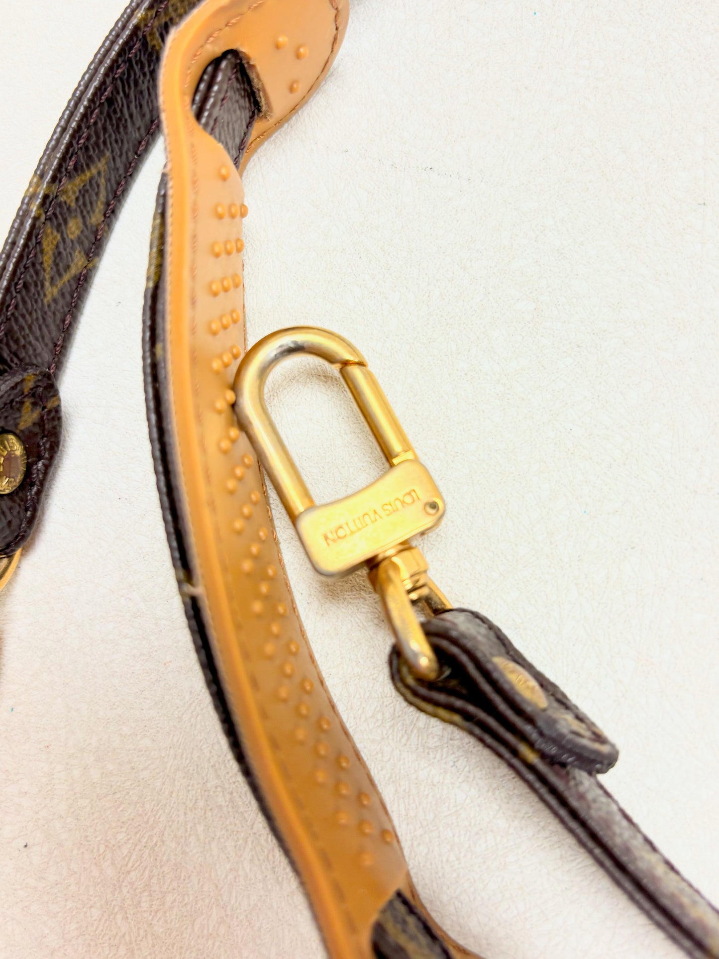 LOUIS VUITTON Bandoulière Monogramme