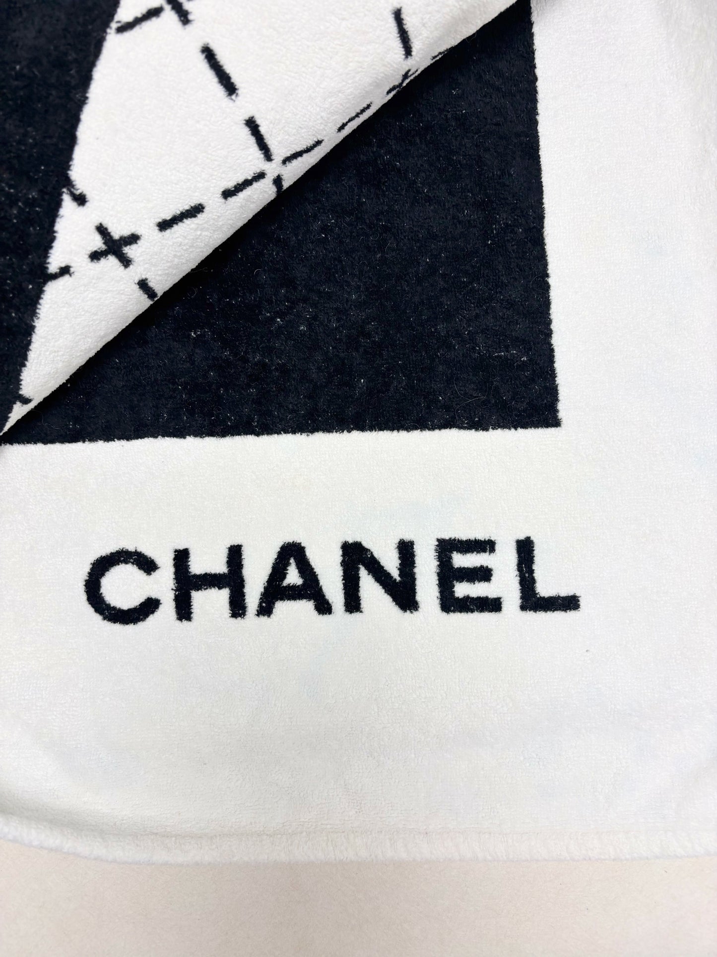 CHANEL Drap de bain